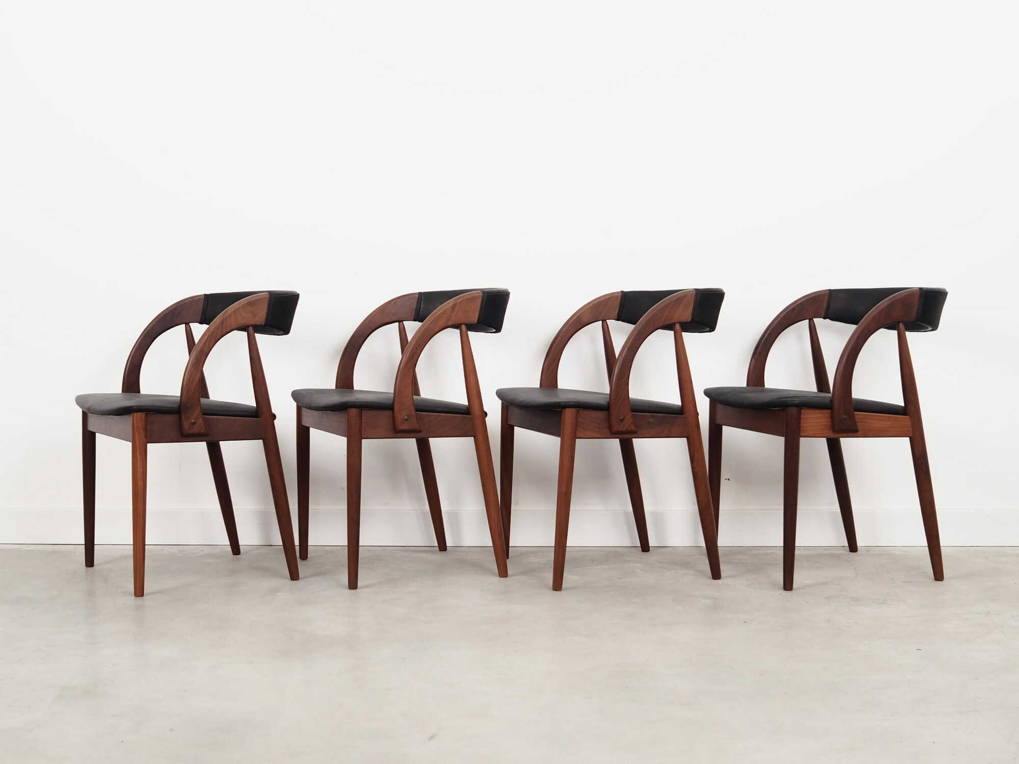 4x Vintage Chair Teak Wood Textile Black 1970s 2