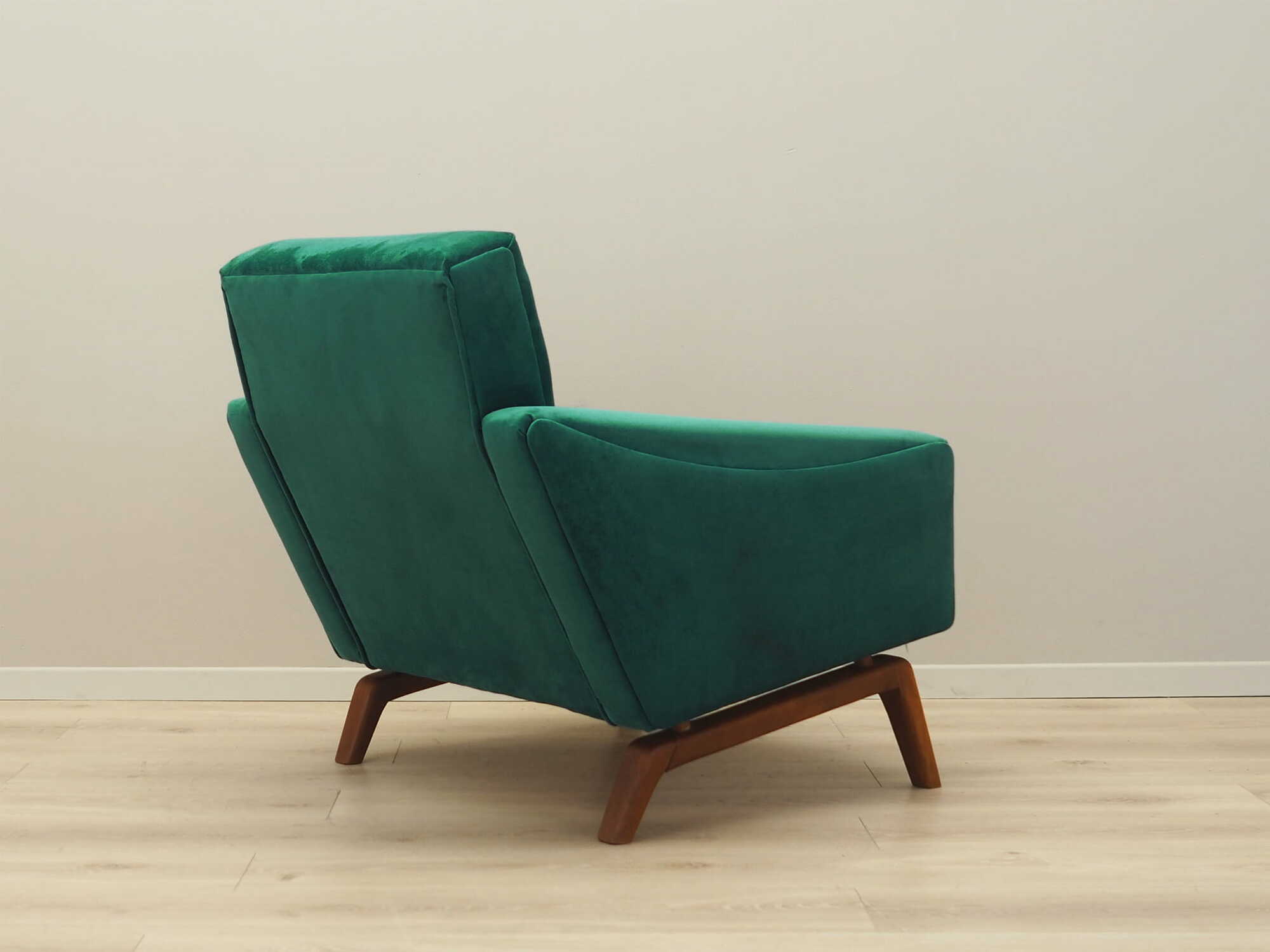 Vintage armchair velvet wood dark green 1970s 5