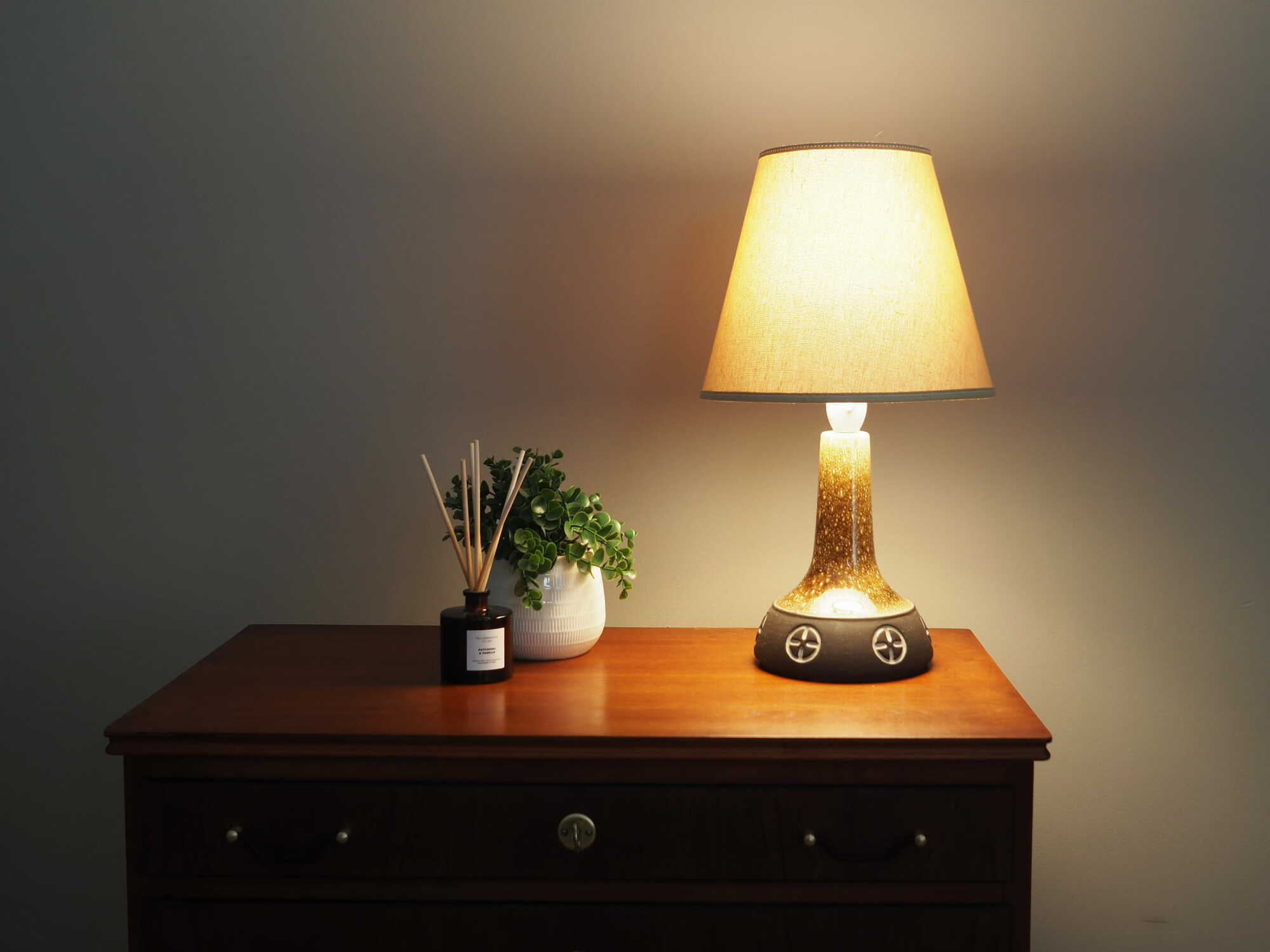Vintage Table Lamp Ceramic Textile Beige 1960s 7