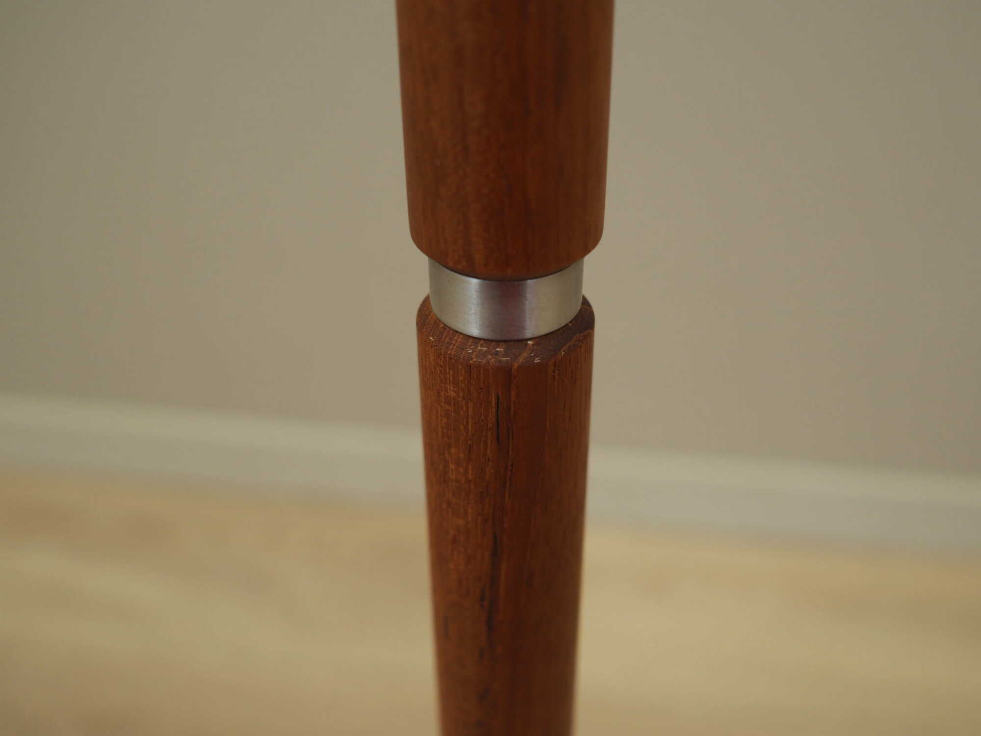Vintage floor lamp metal plastic beige 1970s 9
