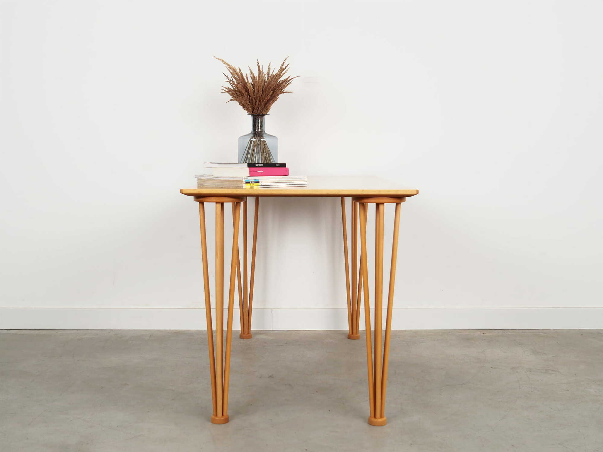 Tavolo vintage legno beige anni '70  4