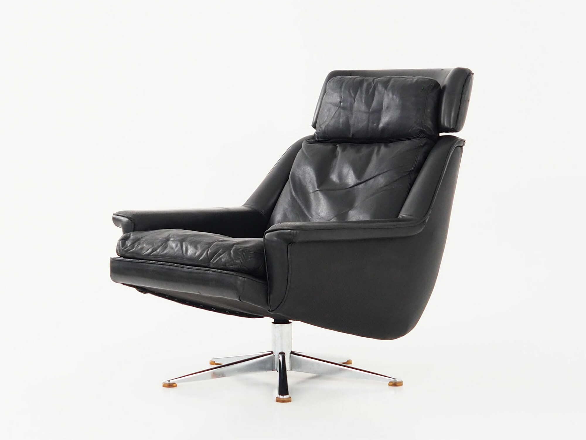 Vintage office chair leather black 1970s 8