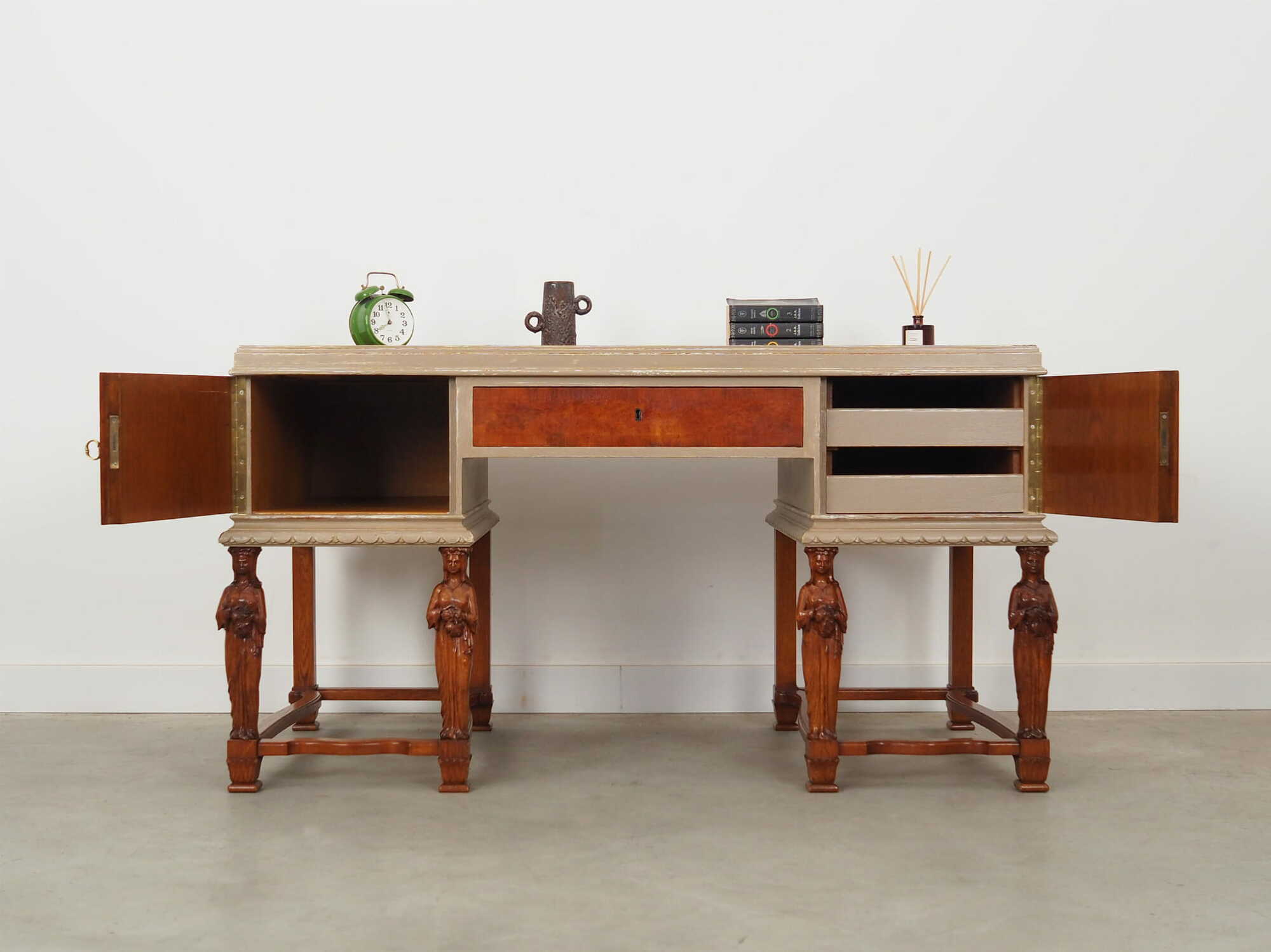 Scrivania vintage in legno marrone anni '50 2