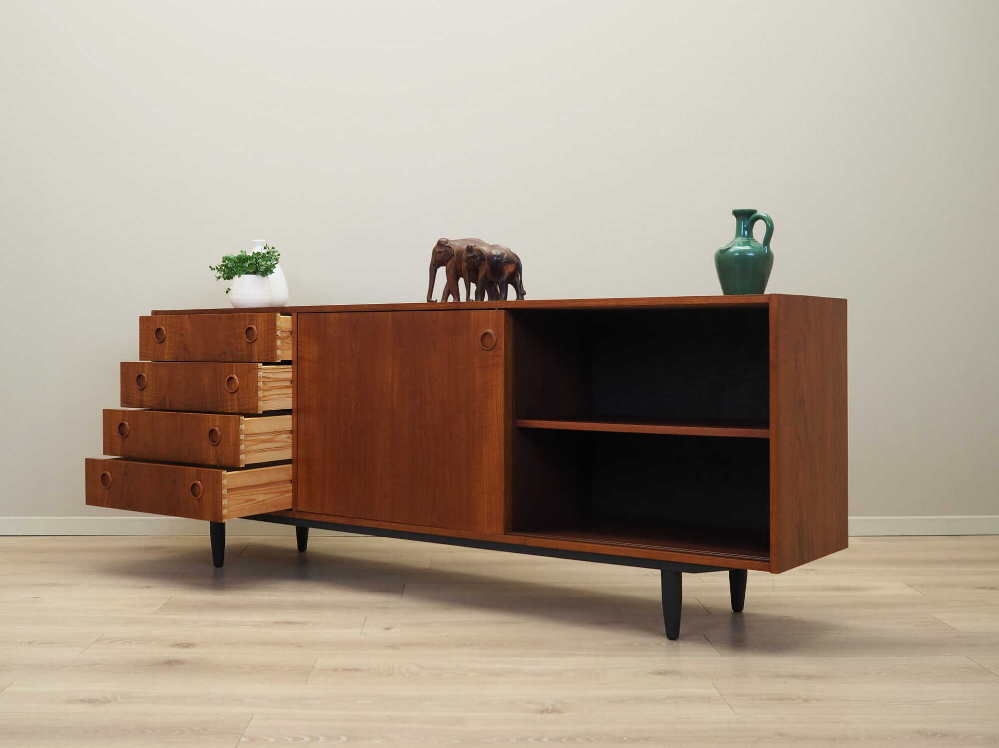 Vintage Sideboard Teakholz Braun 1970er Jahre 4