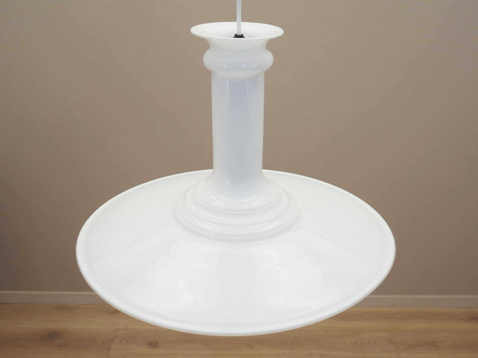 Lampada a sospensione in vetro bianco anni '70 3