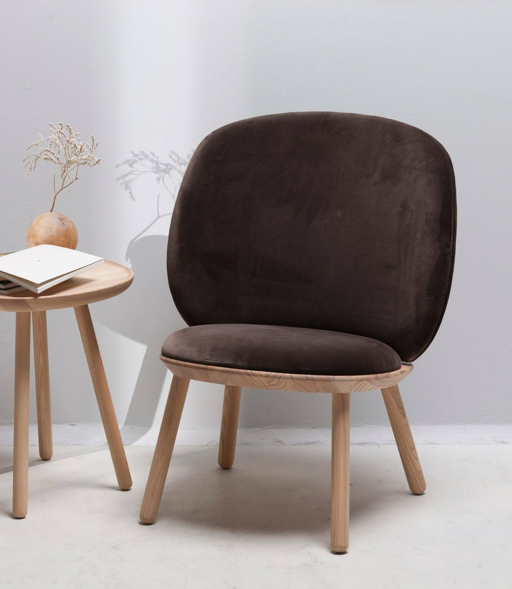 Naïve Lounge Chair Ash Wood Velvet Brown 0