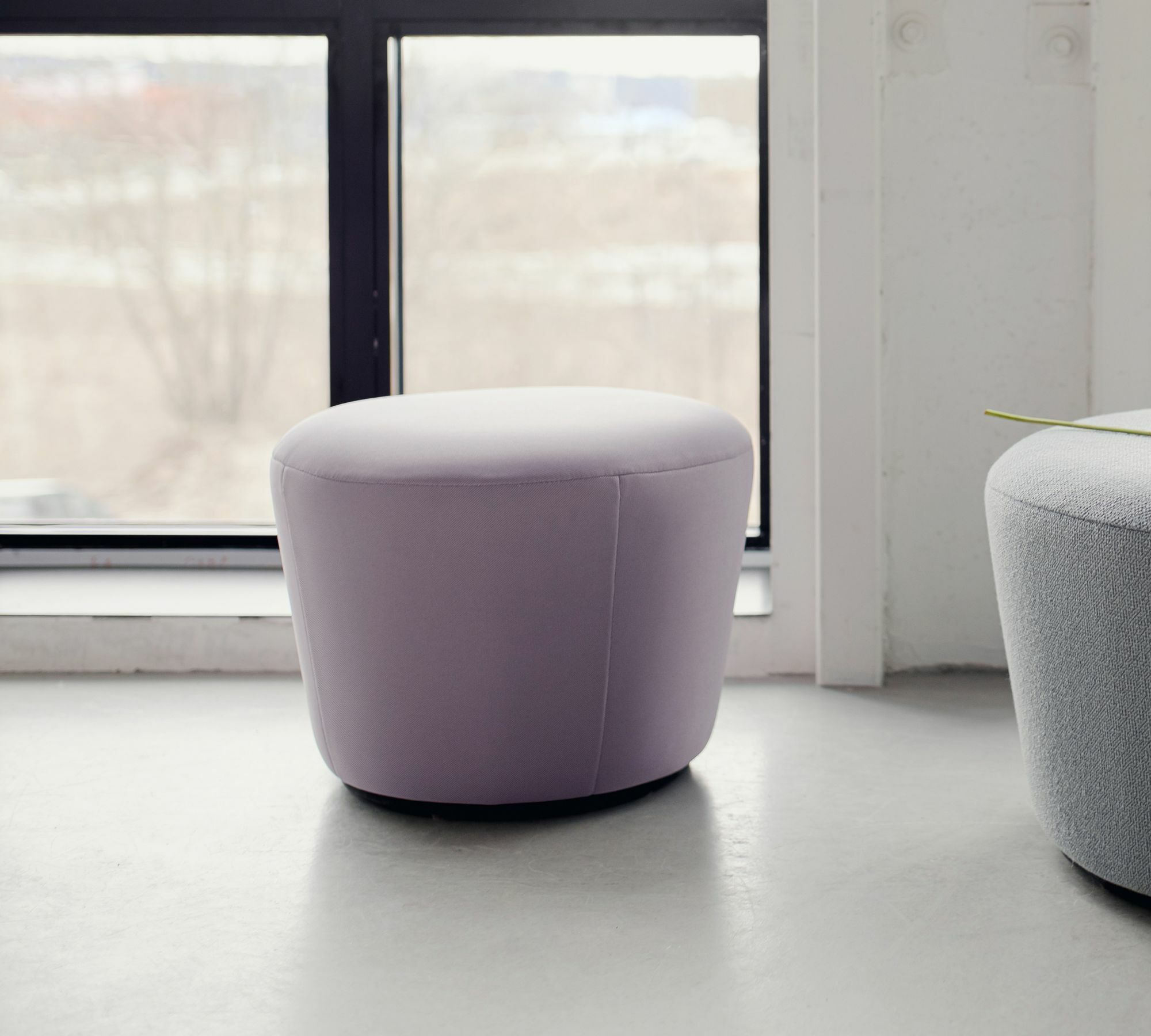 Naïve Pouf Lilac 0