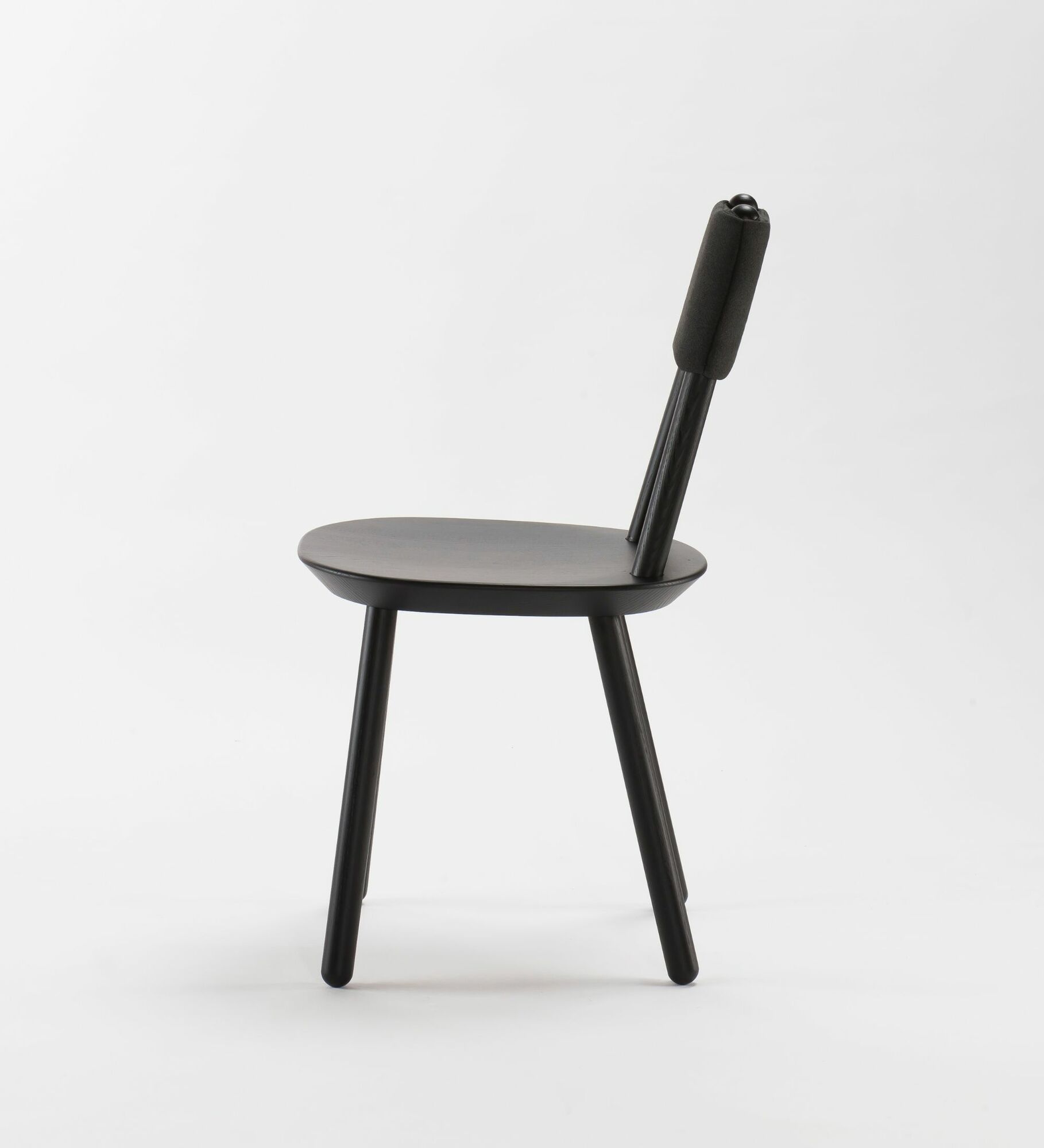 Naïve Chair Ash Wood Black 2