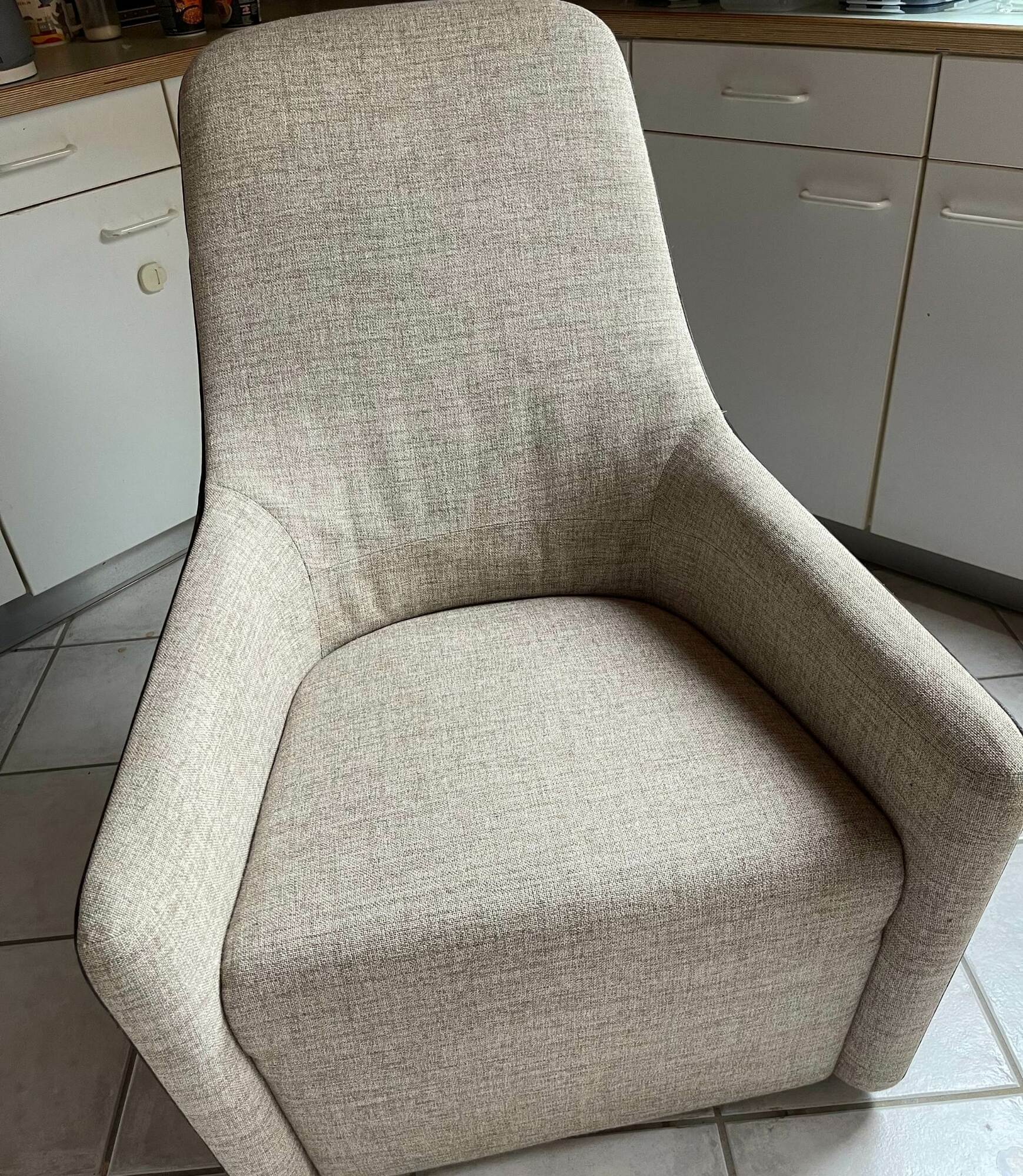 Foster 520 Sessel 1