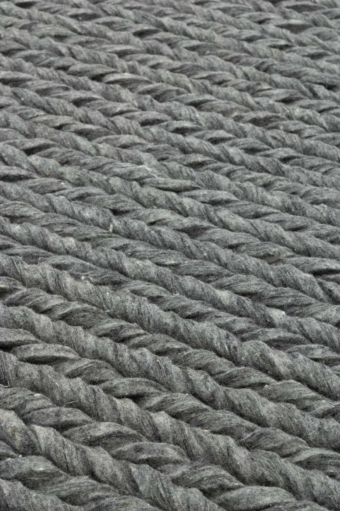 Cable Carpet Wool Felt Anthracite 2