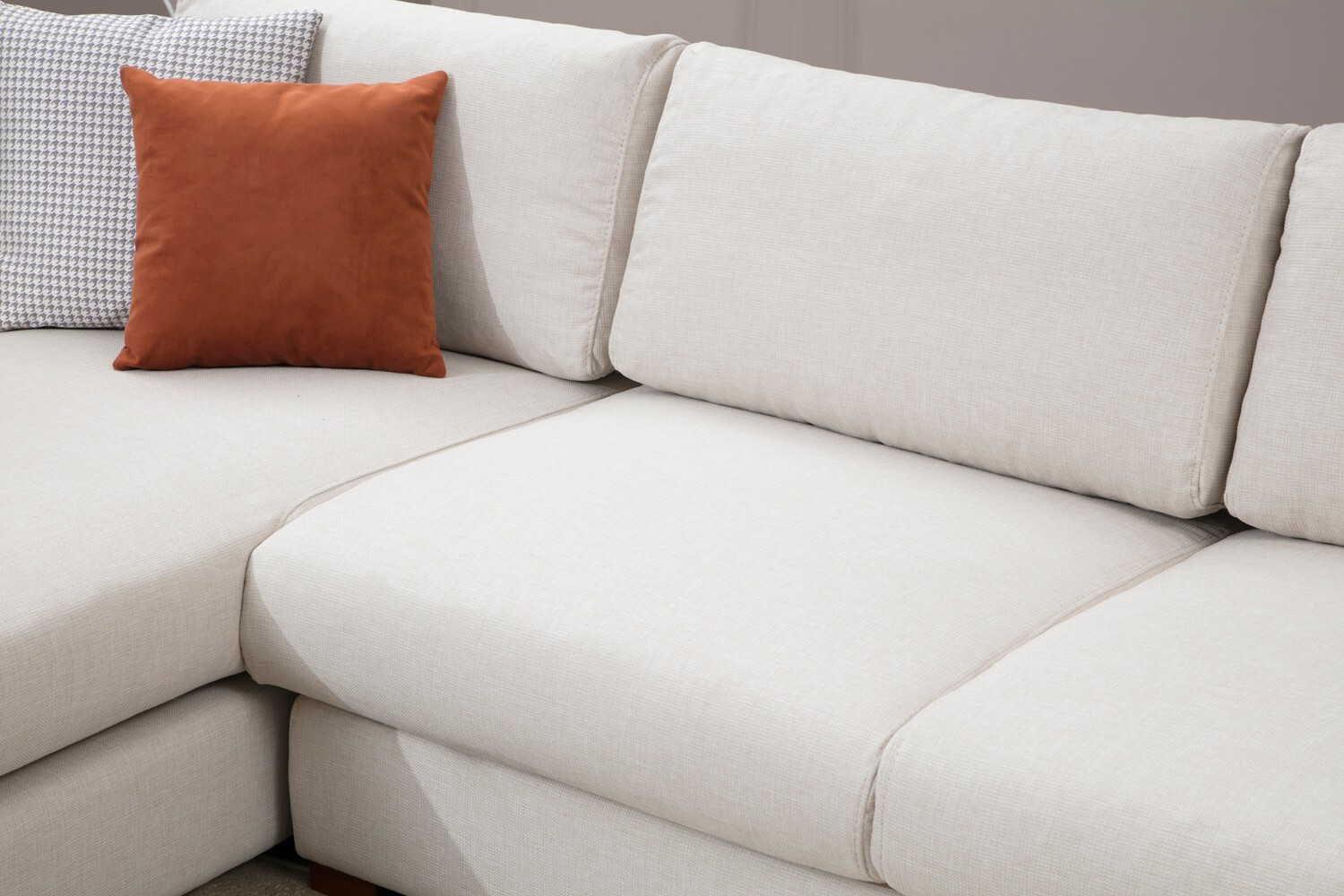 Modern sofa chaise lounge left cream with table 2