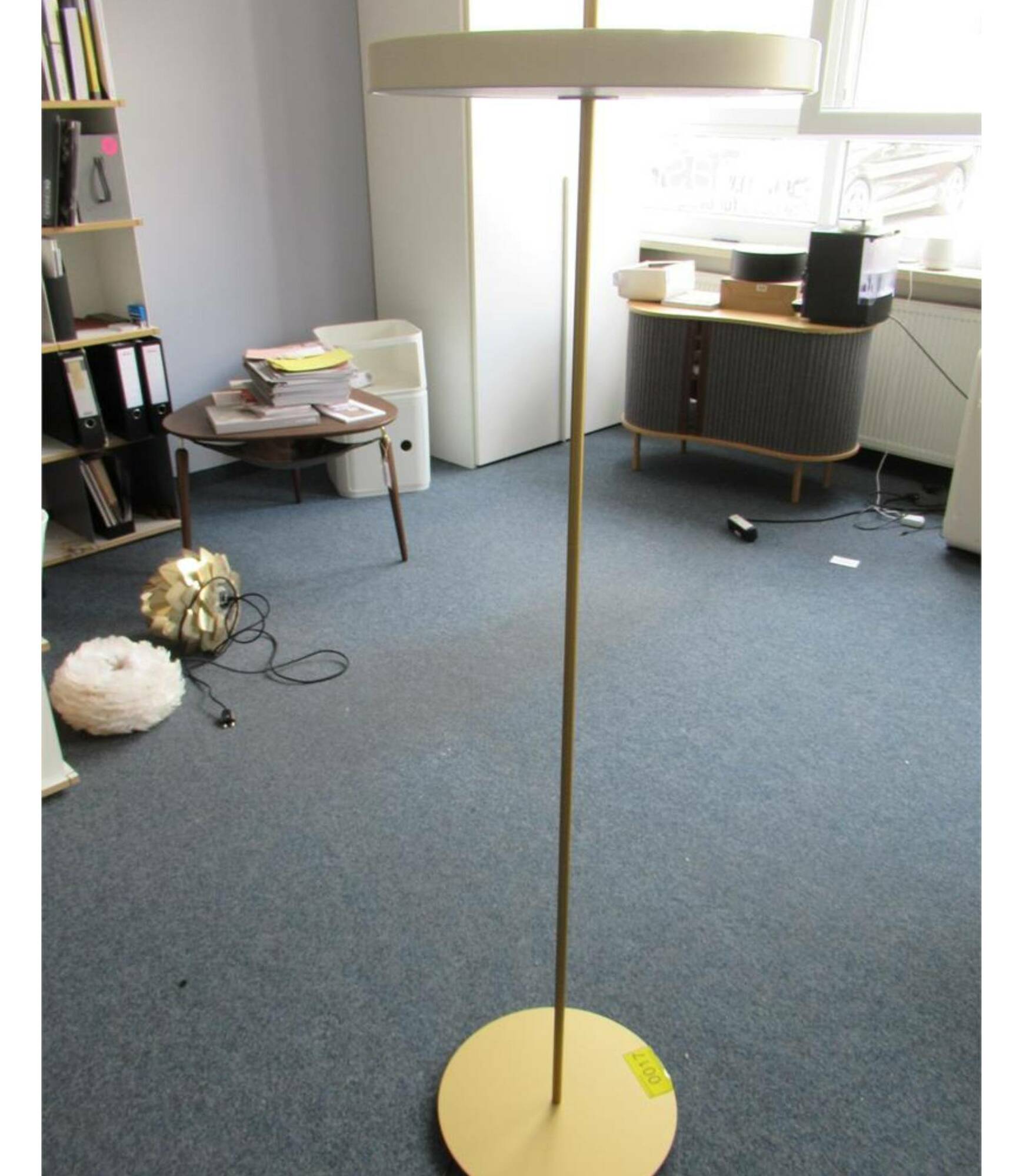 LED Stehlampe Umage Asteria Stahl Weiß 1
