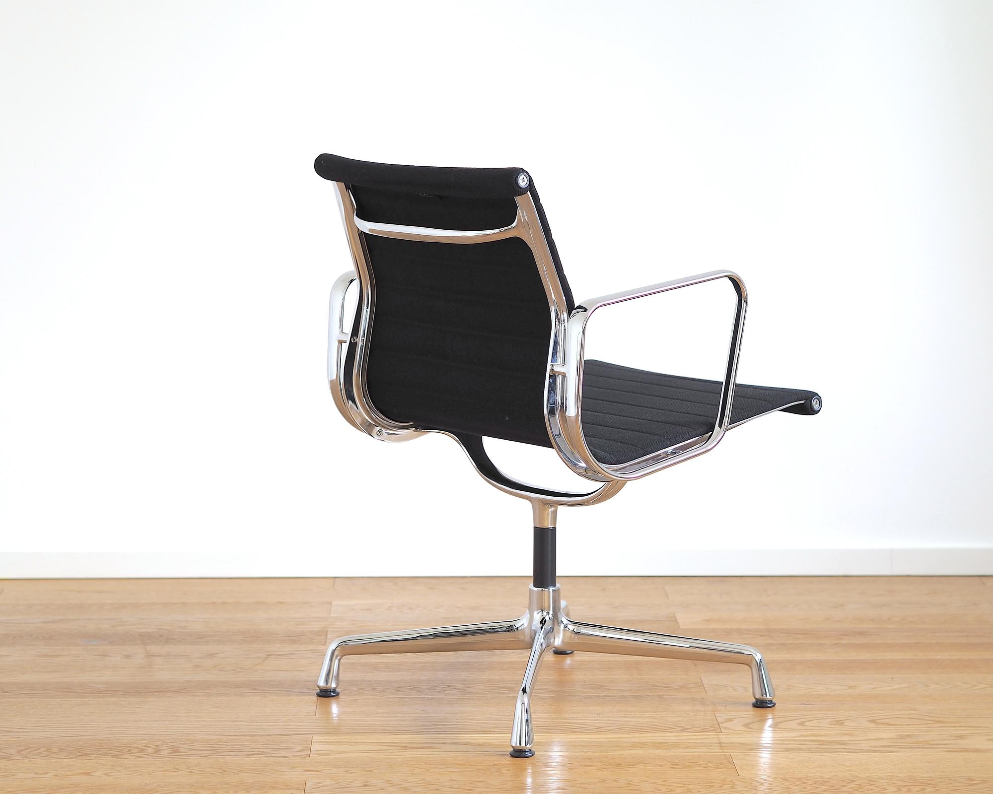 Aluminium Chair EA 107 Hopsack Black 1