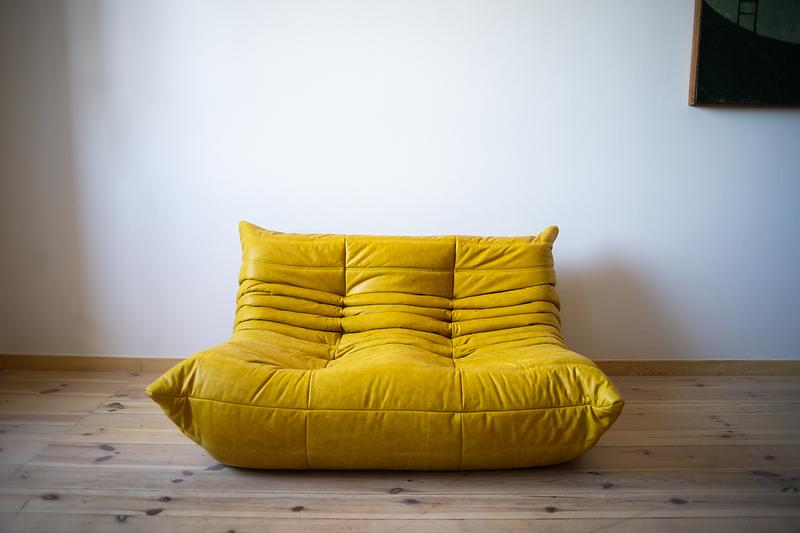 Togo Sofa 2-seater Pull-Up-Leather Yellow 4