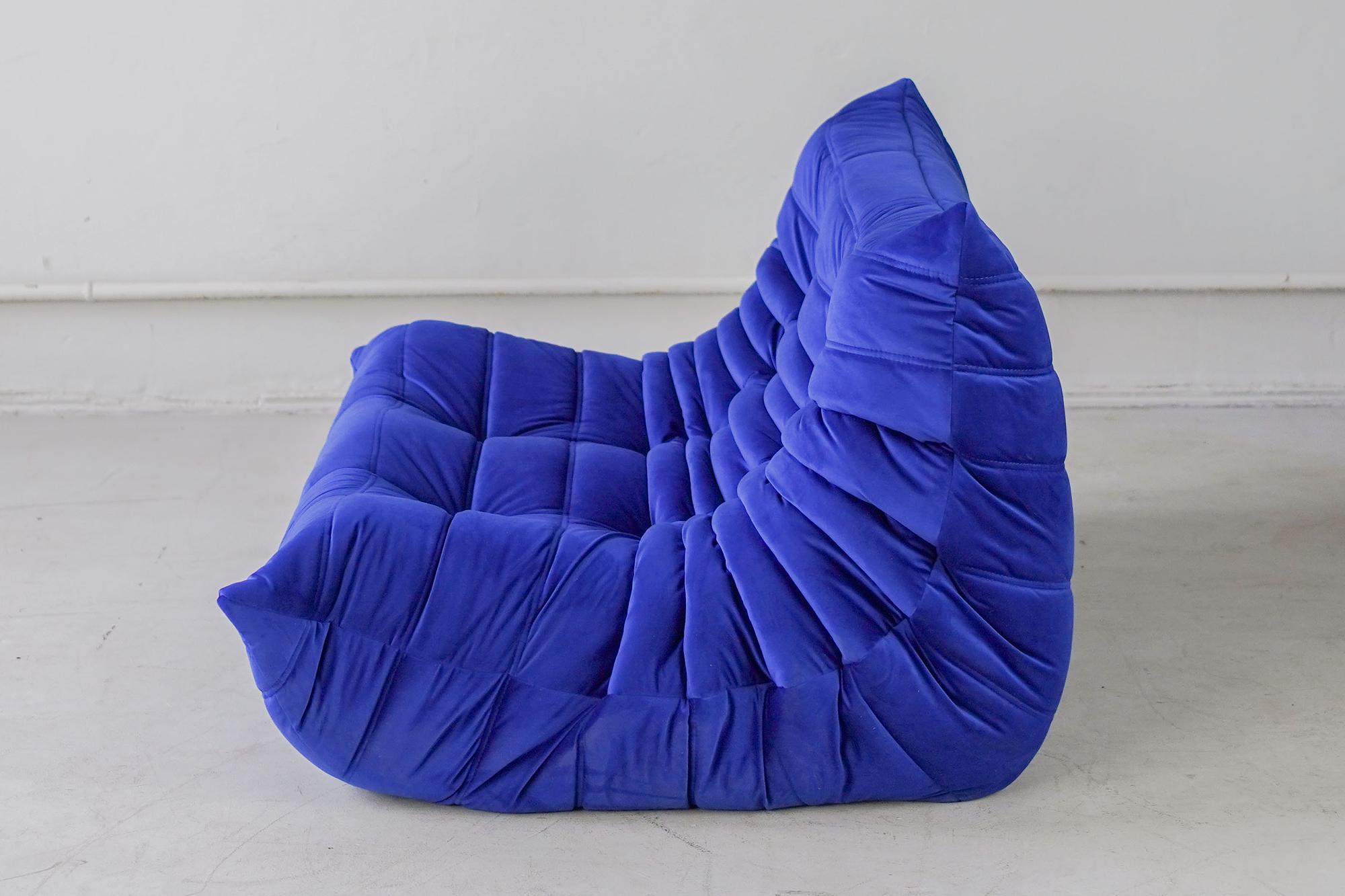 Togo Sofa 2-seater velvet cobalt blue 1