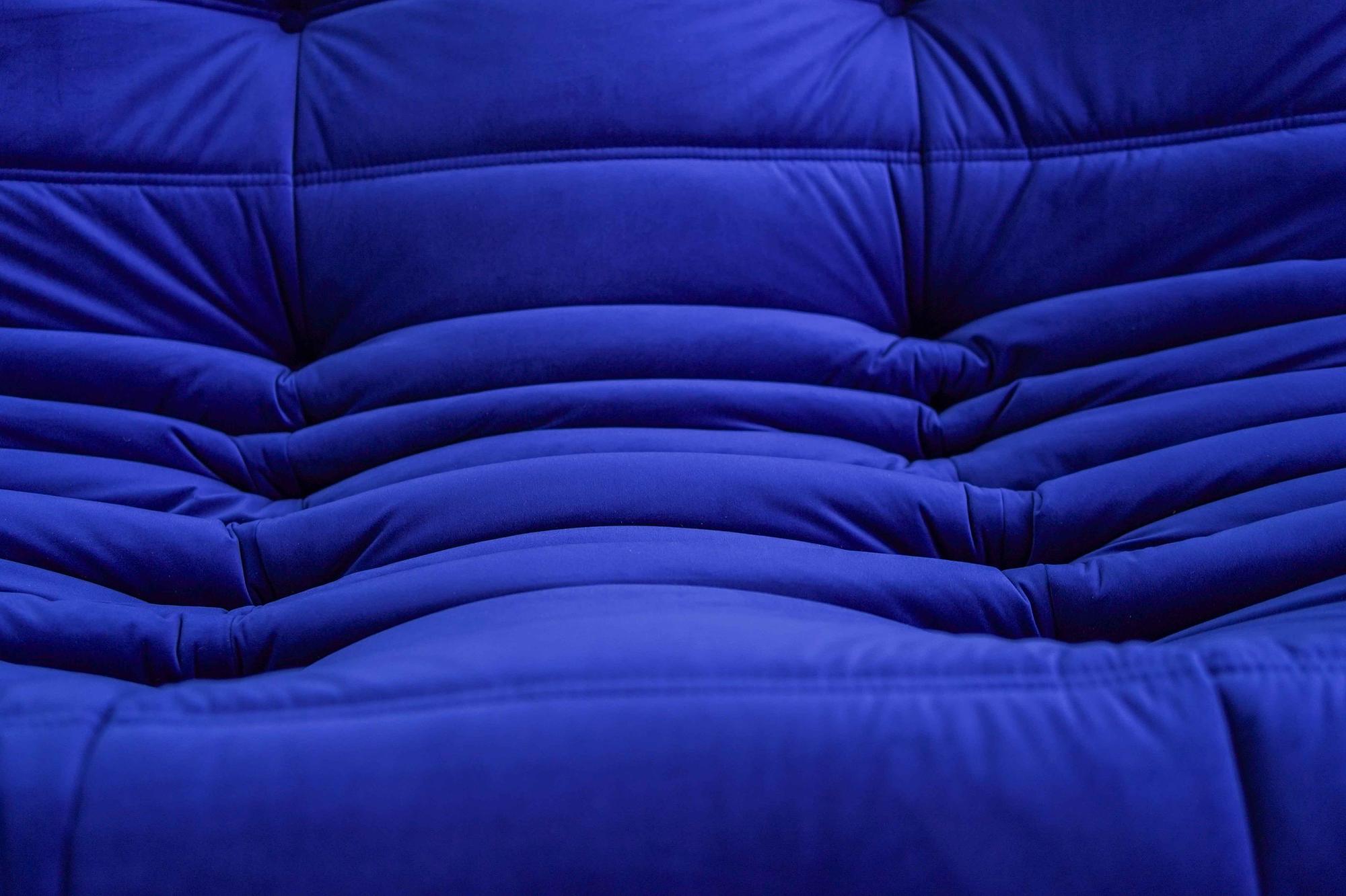 Togo Sofa 2-seater velvet cobalt blue 6