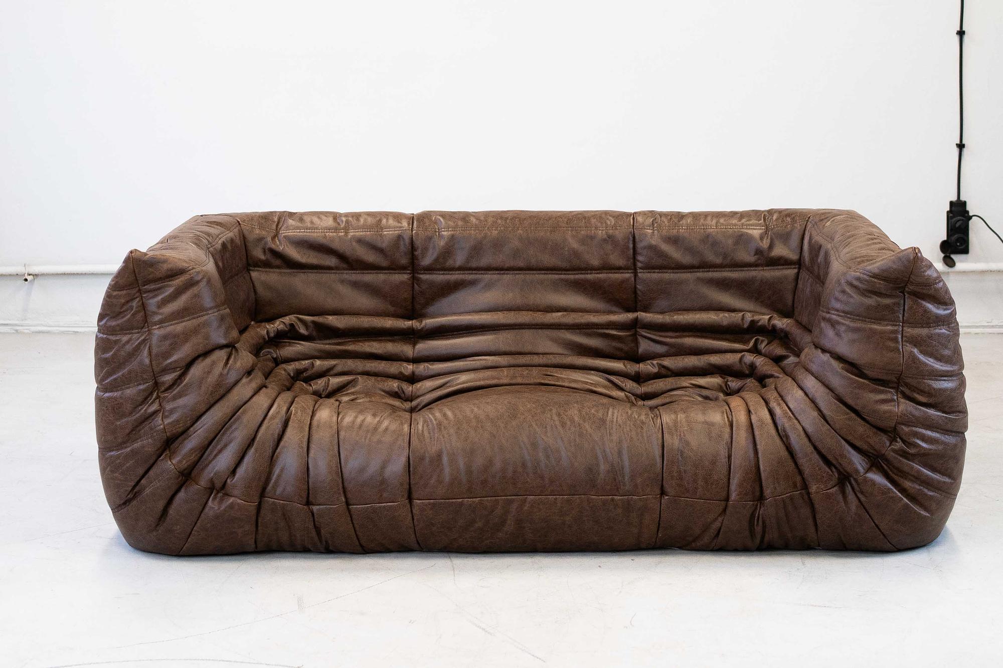 Togo Sofa 2-Sitzer mit Armlehne Pull-Up-Leder Walnussbraun 0
