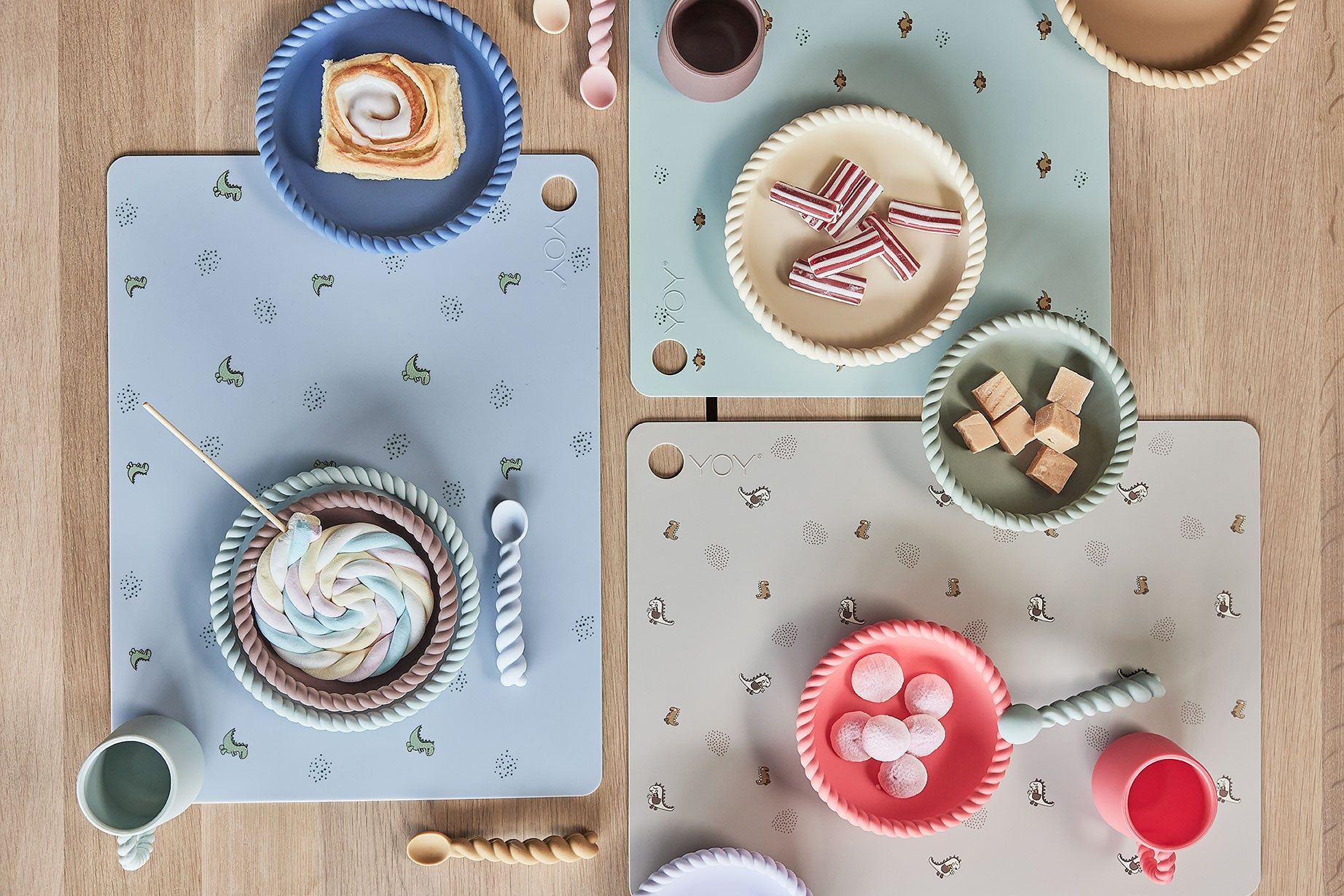 Theo Dino Placemat Blue 1
