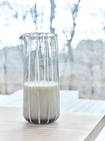 Mizu Water Carafe Glass Grey 1