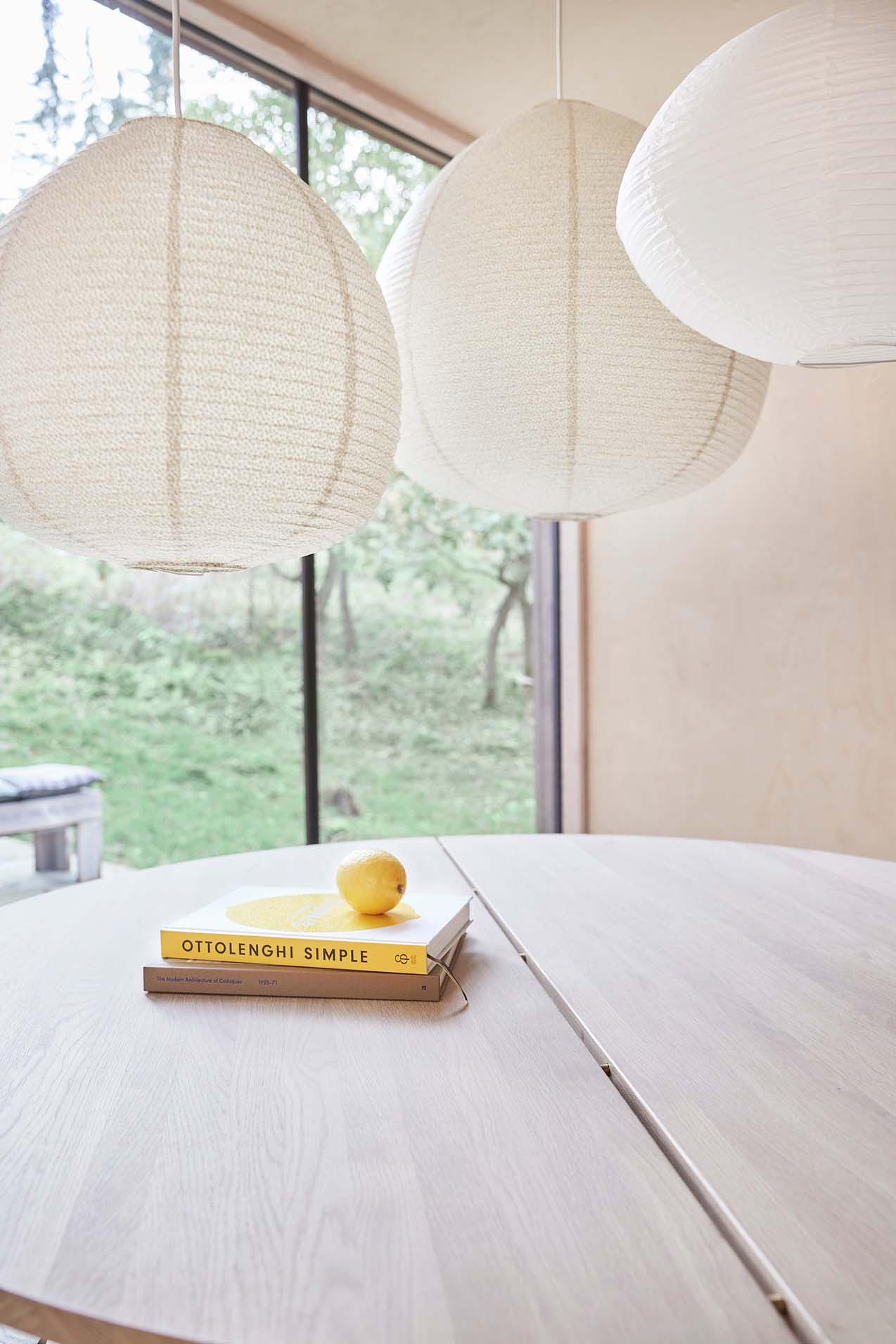 Moyo Lamp Large Paper White 3