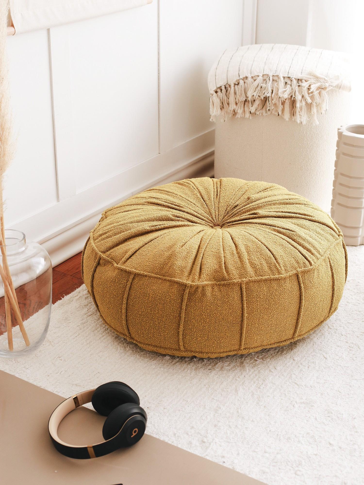 Vintage seat cushion Teddy Yellow 1