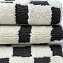 Jung 7185 Carpet Black 2