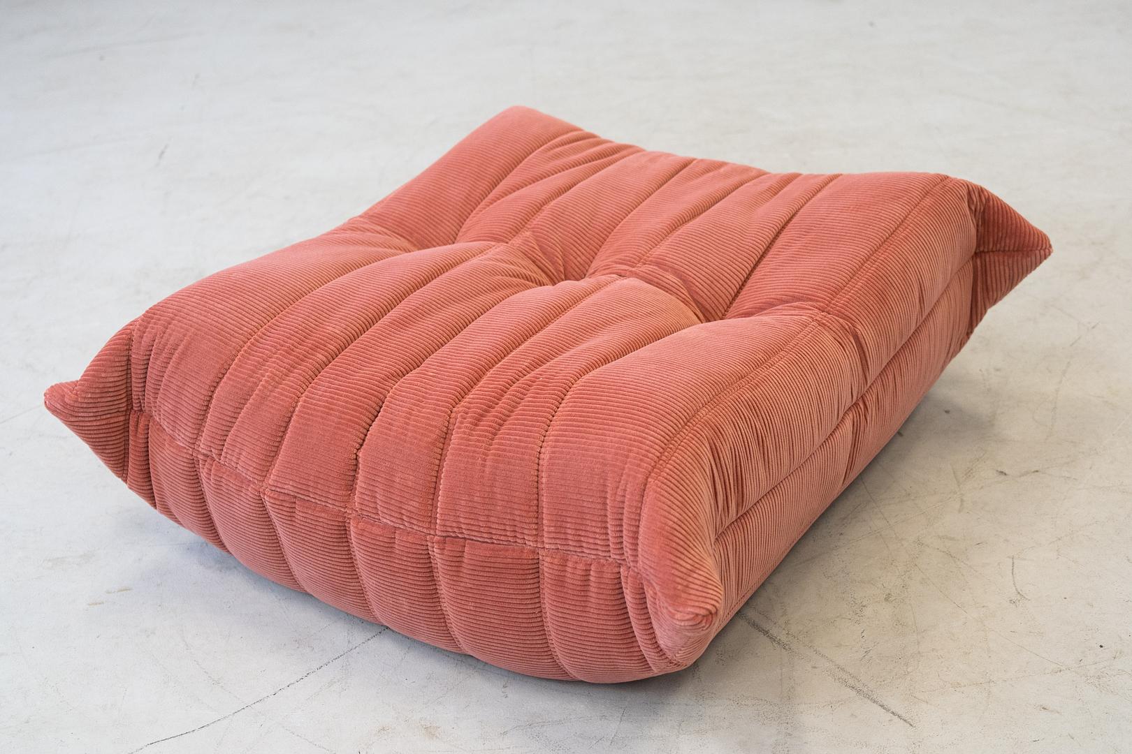 Togo Ottoman Cord Coral 0
