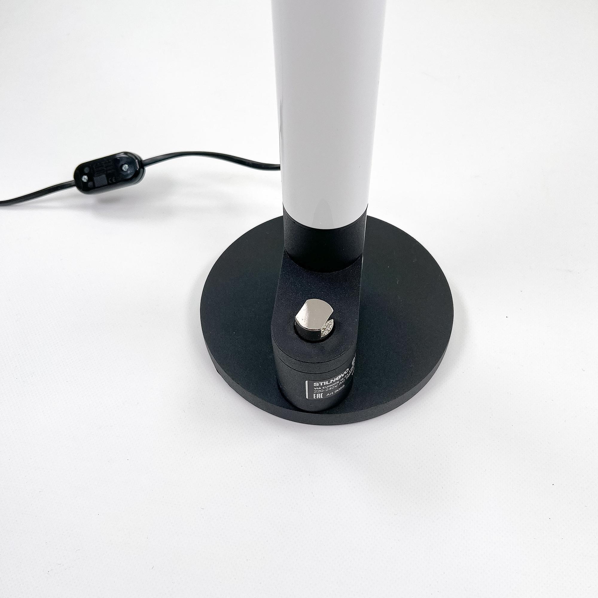 Periscope Table Lamp Metal Rubber White 4