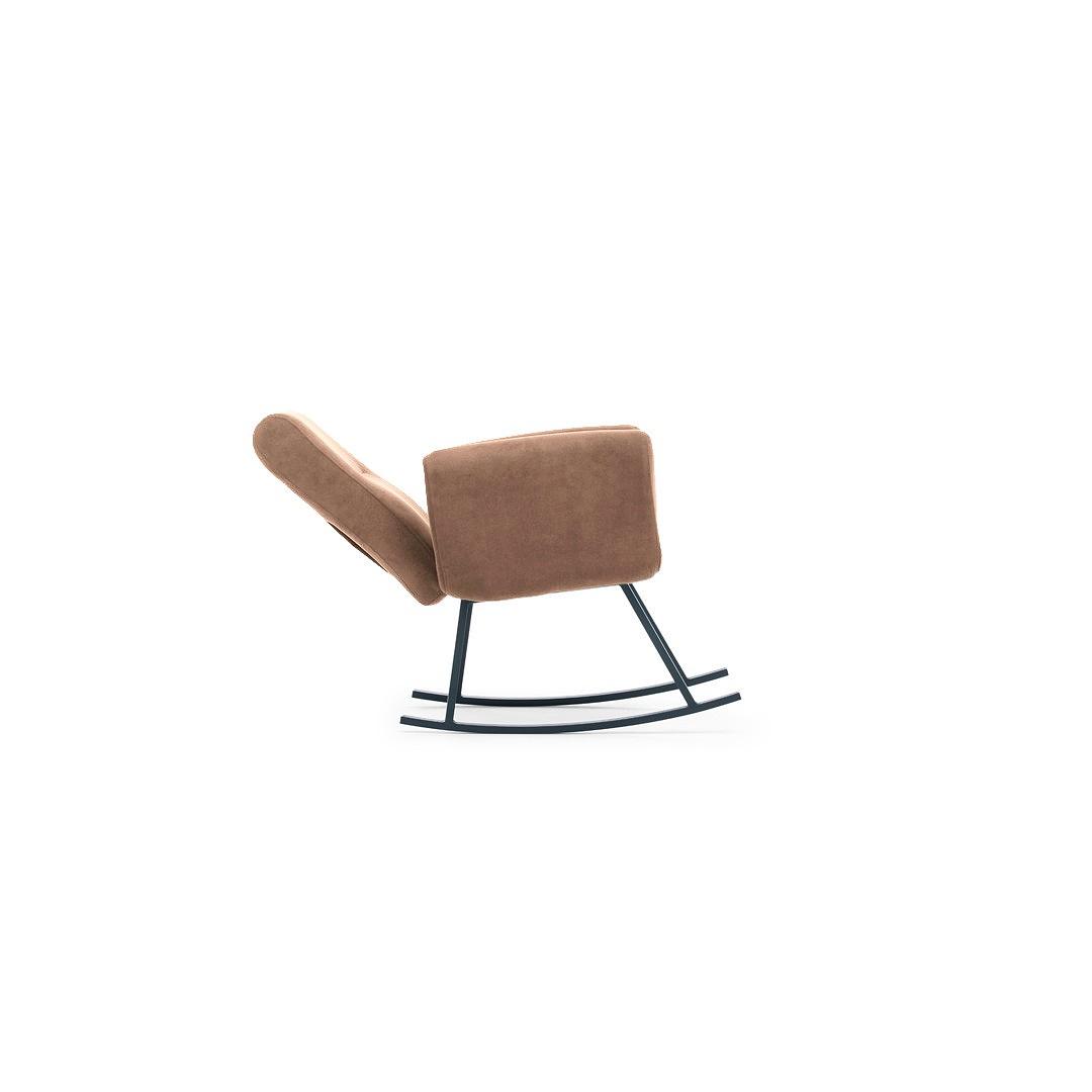 This armchair light brown 4