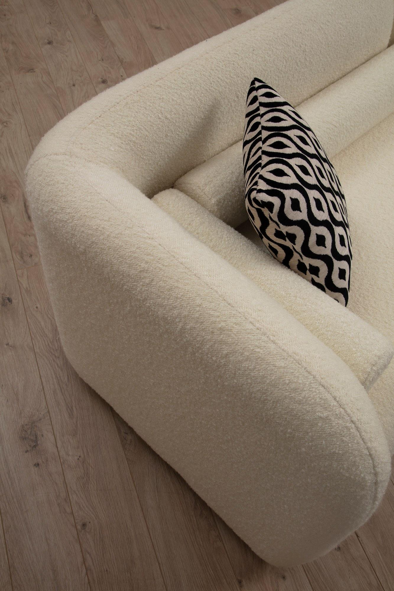 Victoria 2-Seater Sofa Cream 2