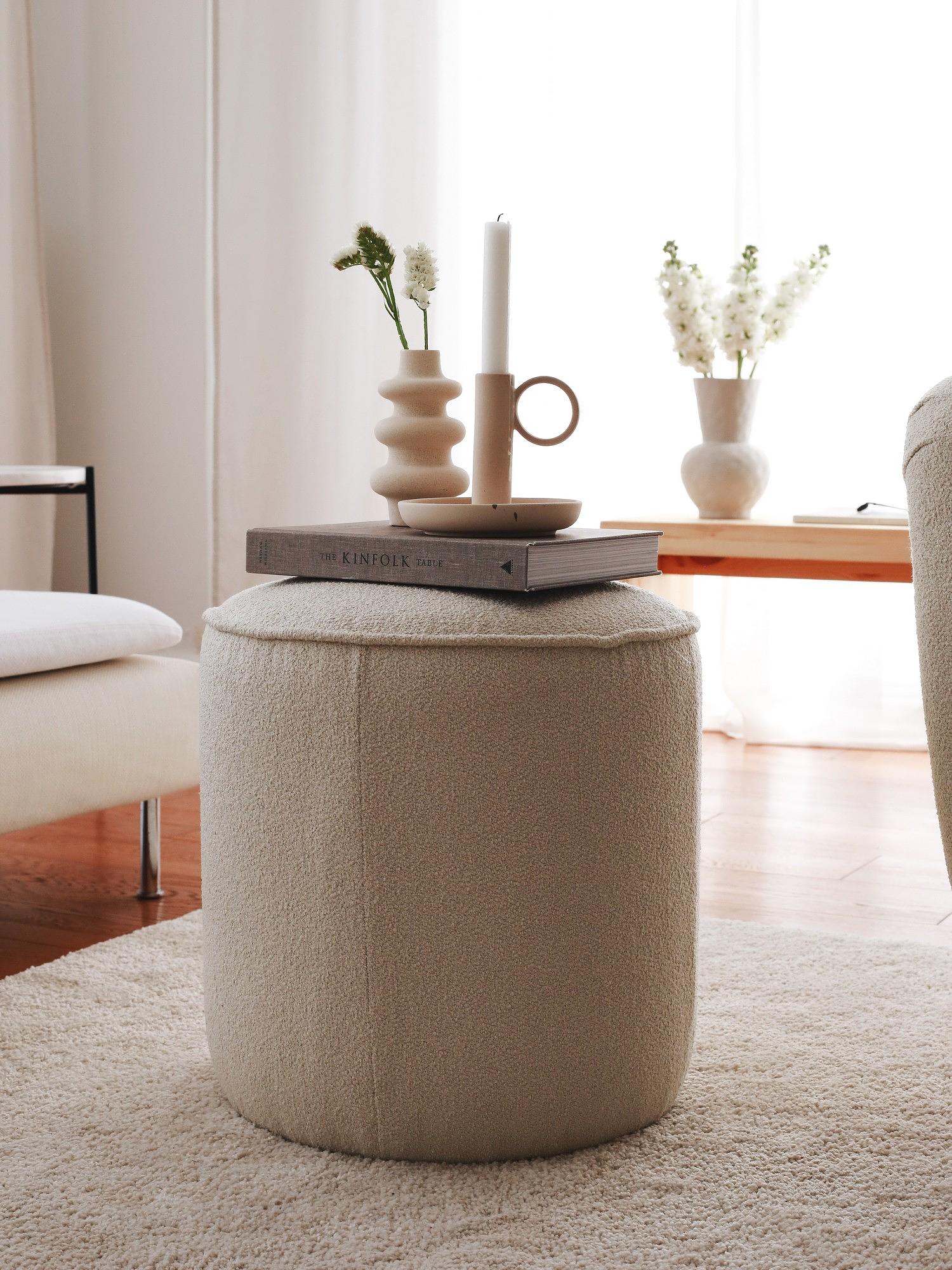 Teddy Hocker Creme 3