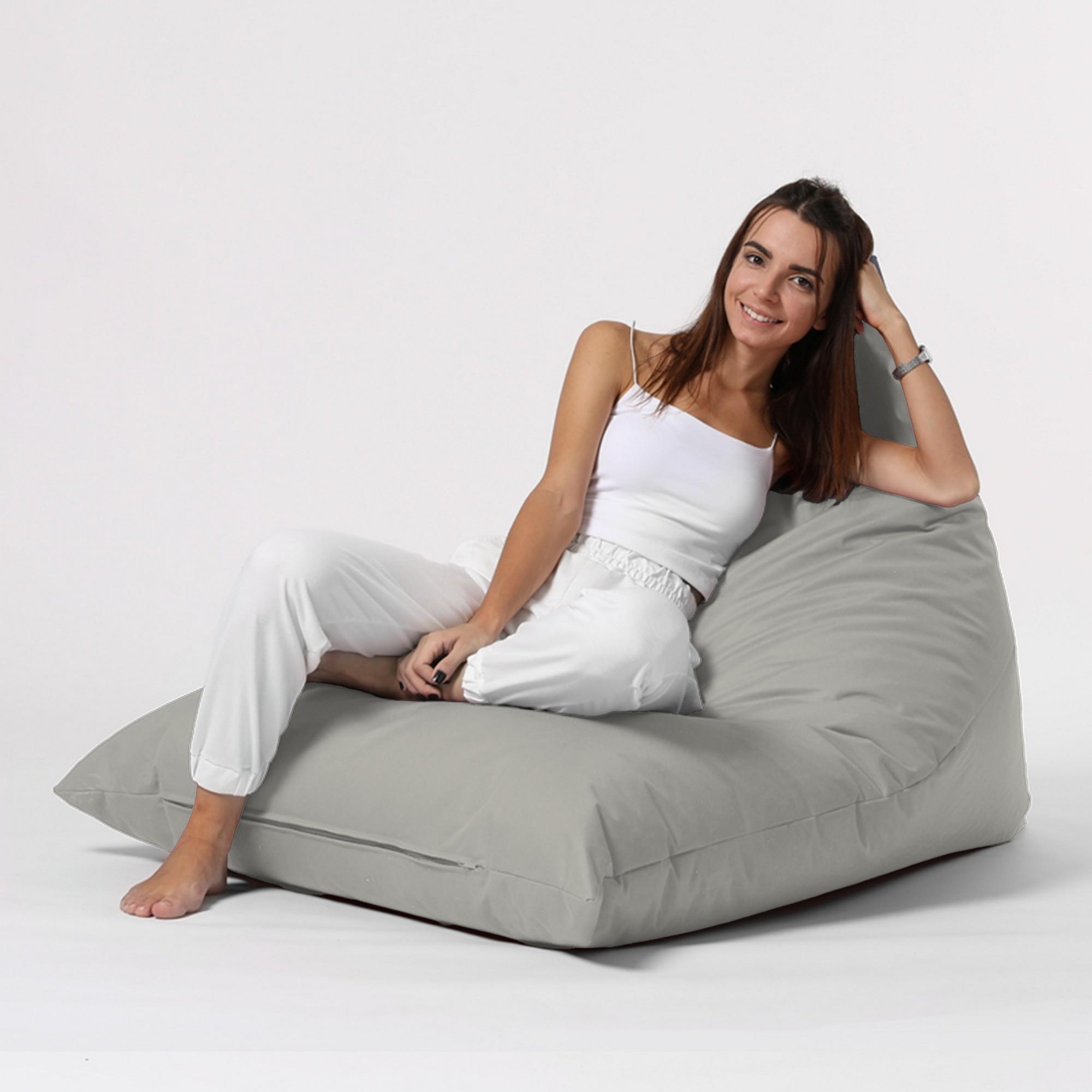 Pyramid Garden Beanbag Fume 2