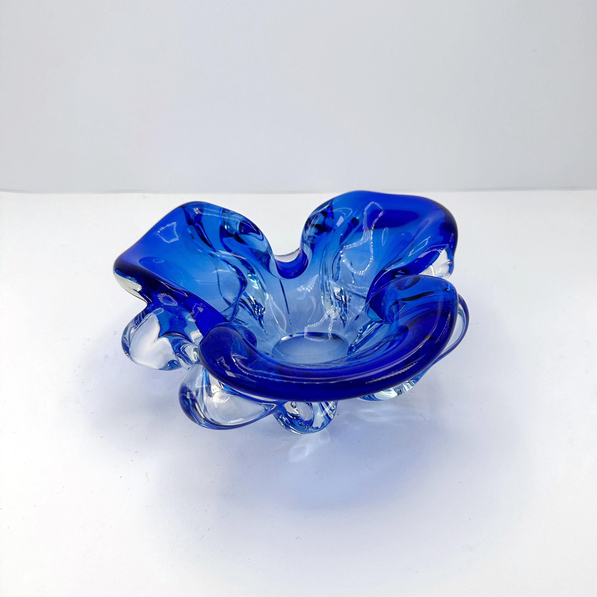 Vintage Aschenbecher Glas Blau 1970er Jahre 2