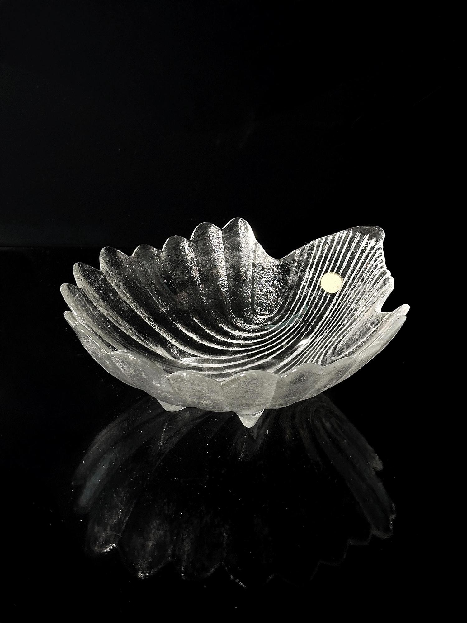 Shell Bowl Glass 1980s 0