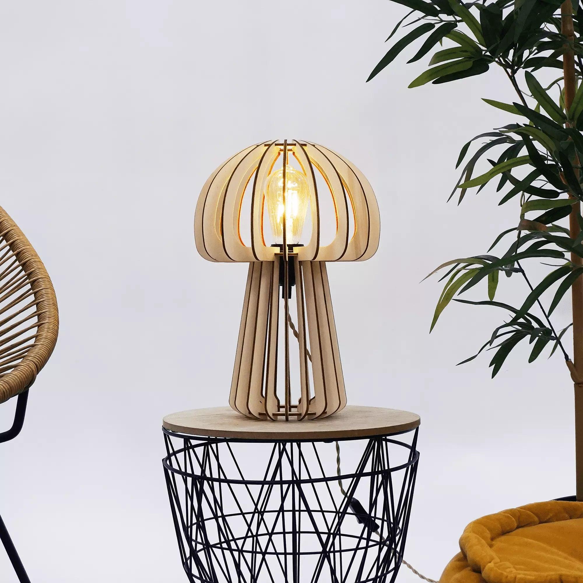 Alma Tischlampe Holz 20cm 3