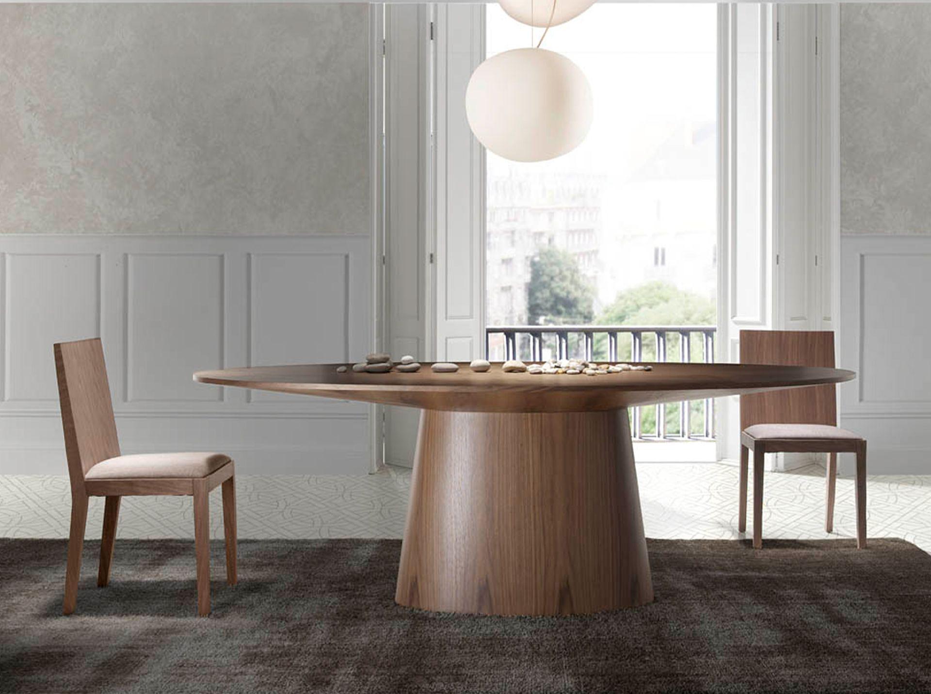 1013 Oval Dining Table Walnut Wood Veneer 3
