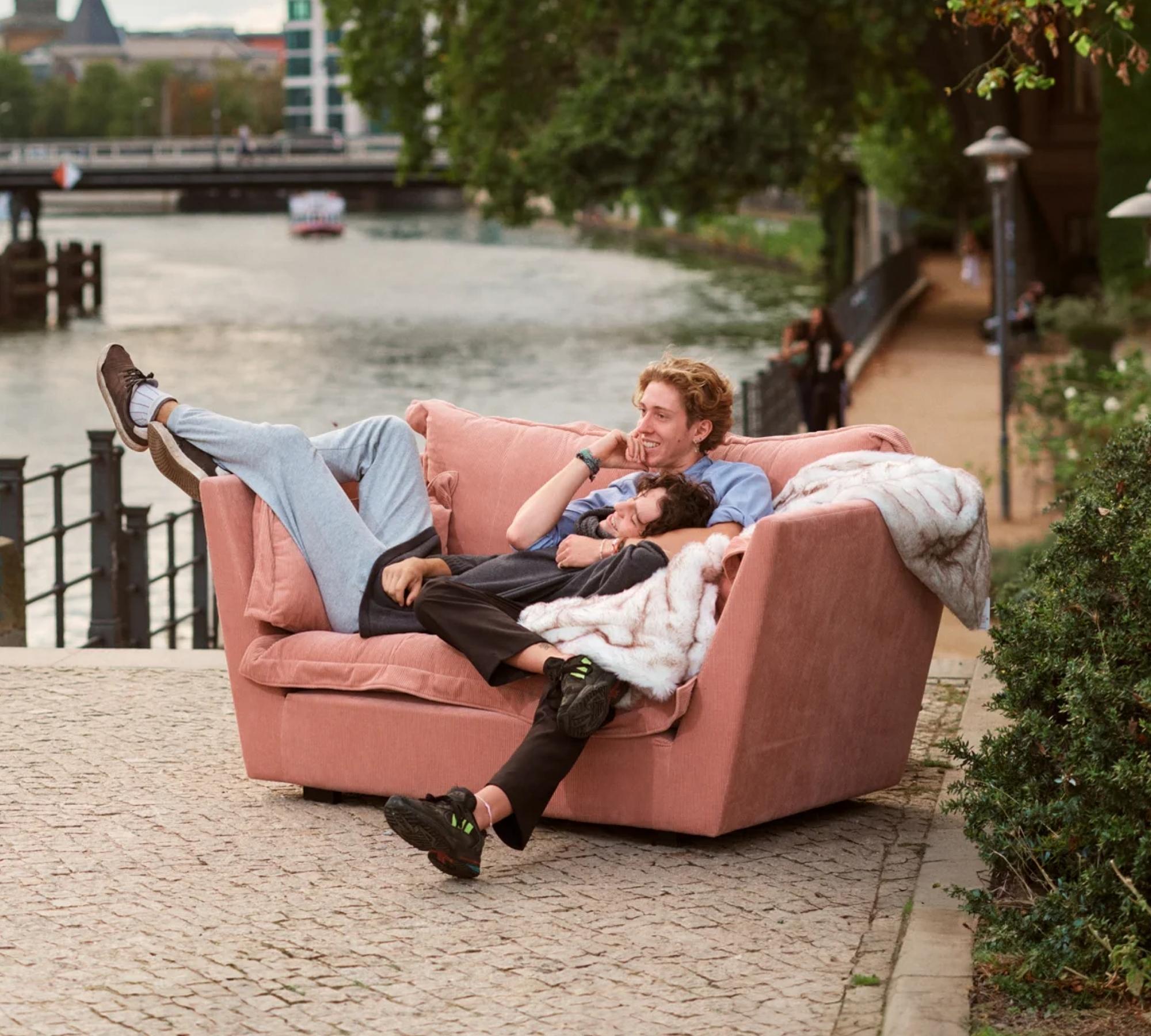 Svanen Loveseat Floki Lachsrosa 06 0