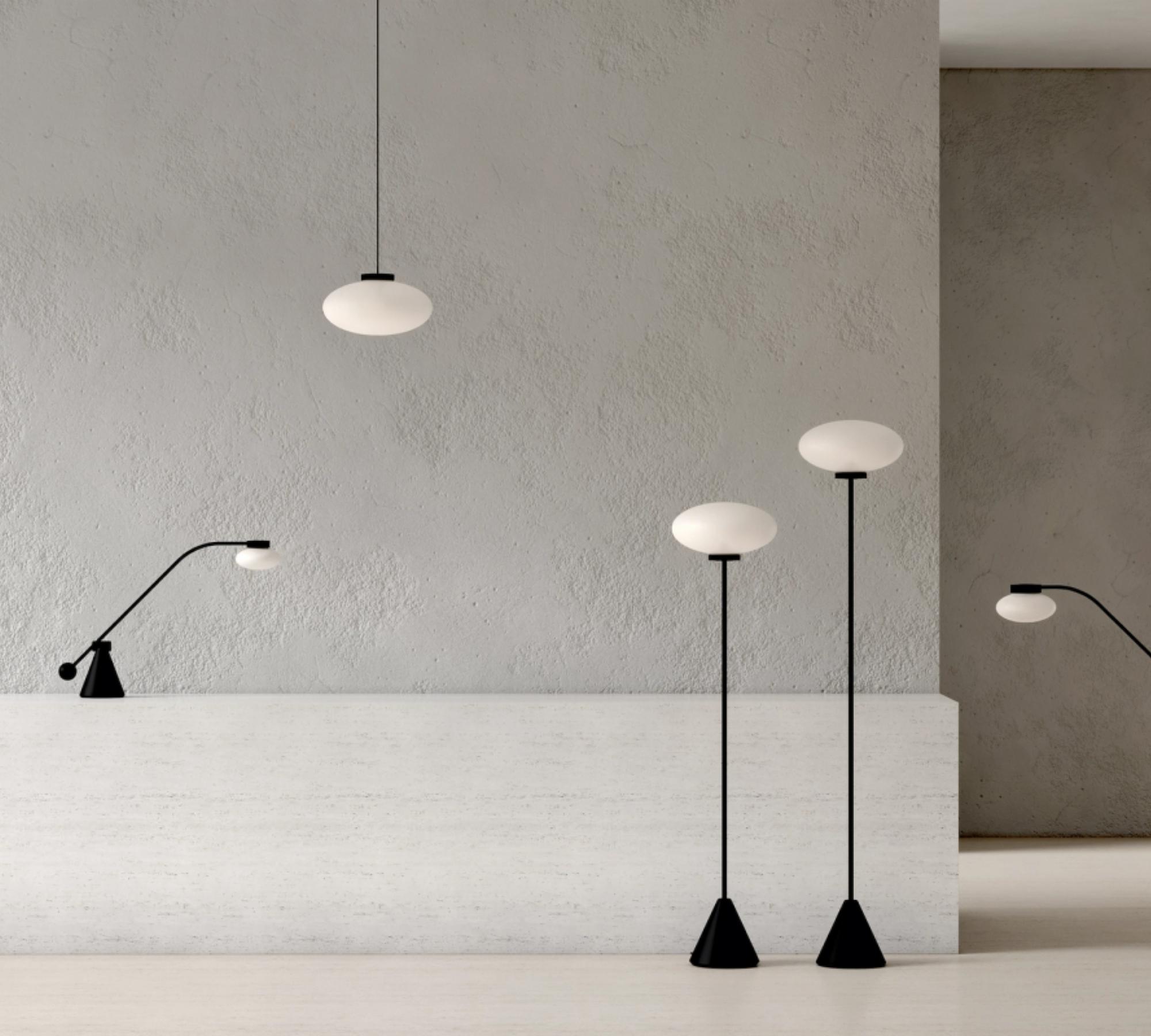 Mün Pendant Light Small Black White 1