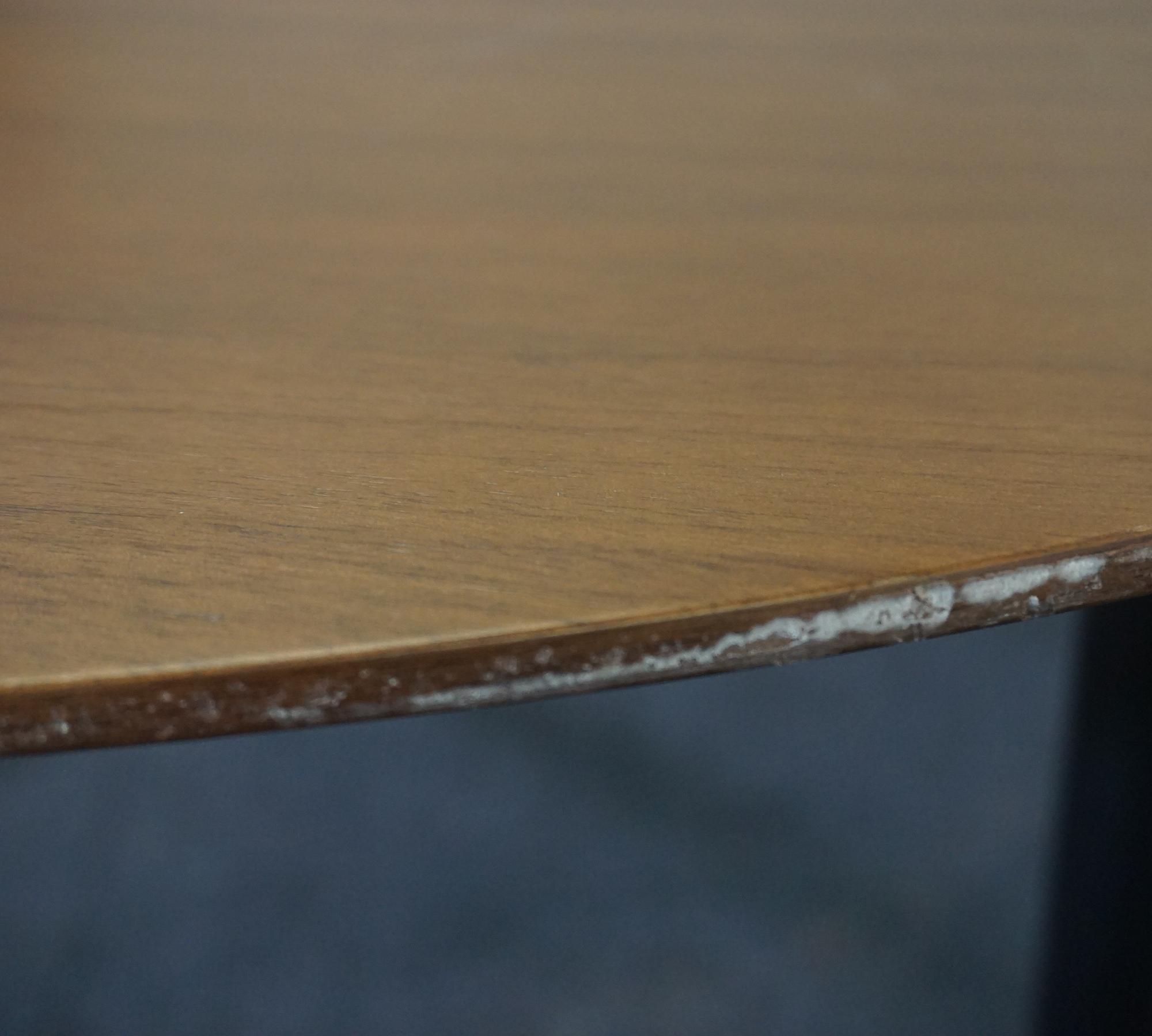 Crawford Coffee Table Walnut Ø 90cm 4