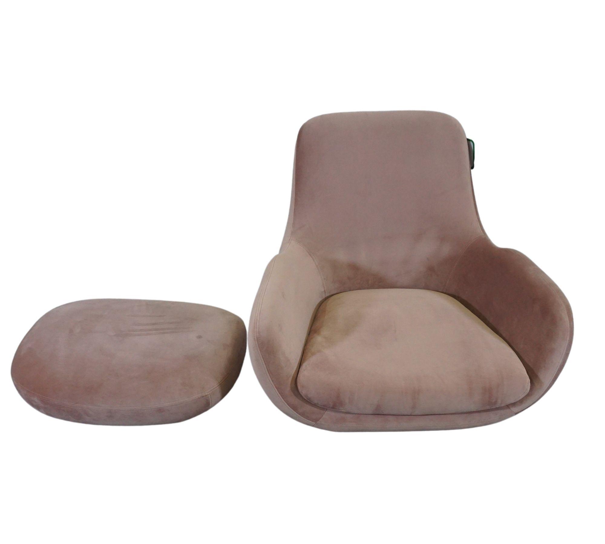 Moby Sessel und Fußhocker Chrom Samt 5