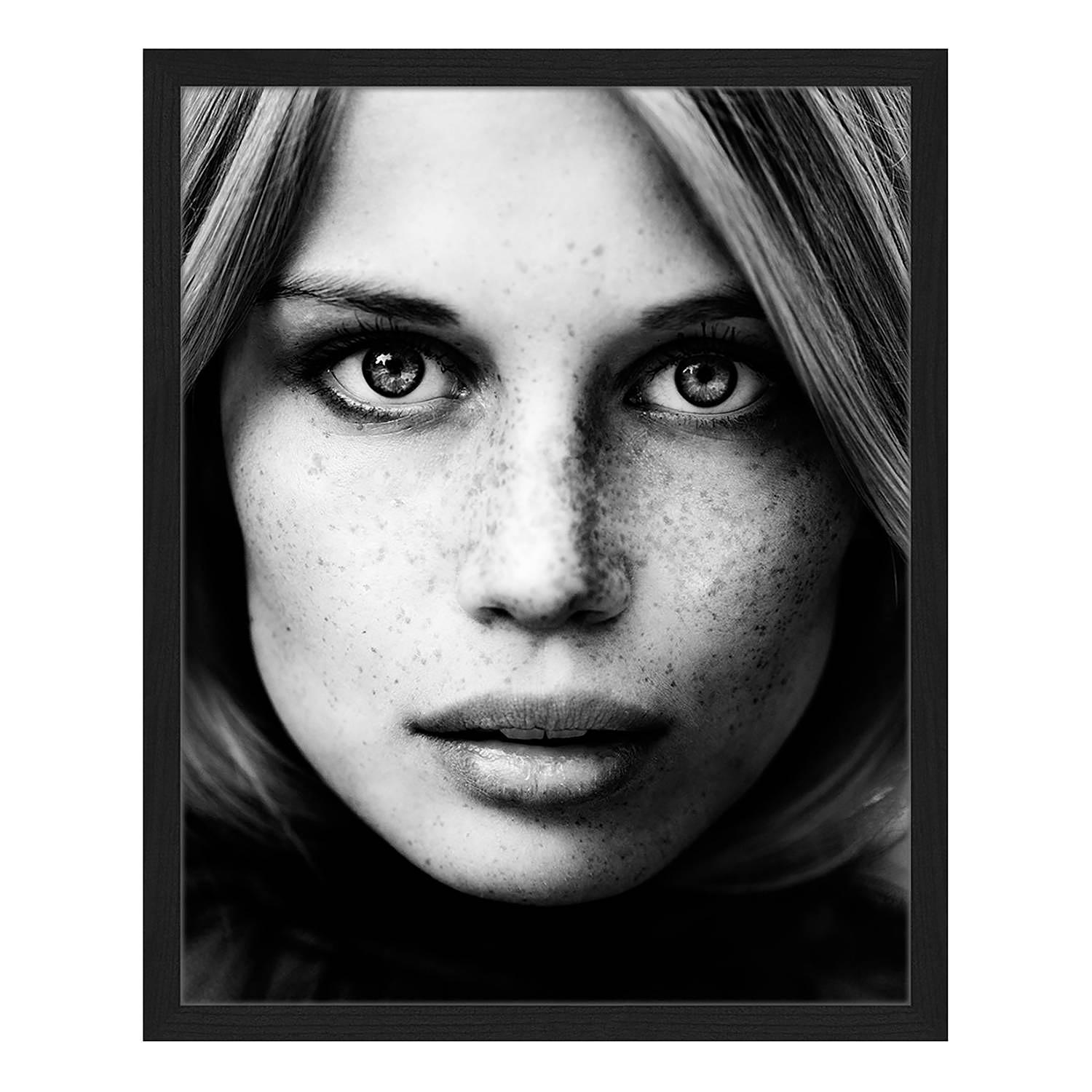 Image Portrait of a Young Model Beech/Plexiglas 0