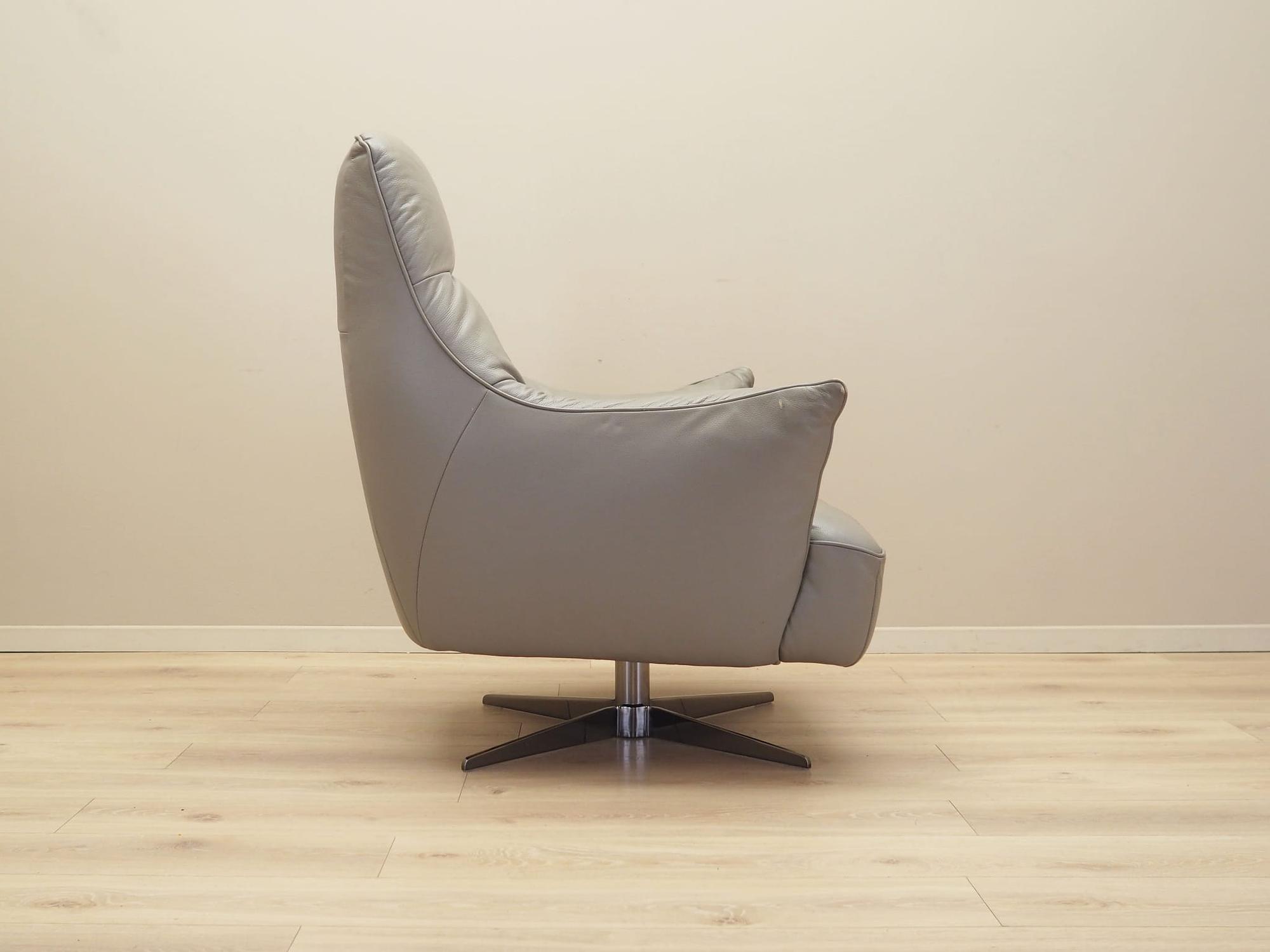 Swiveling armchair leather 1990s 6