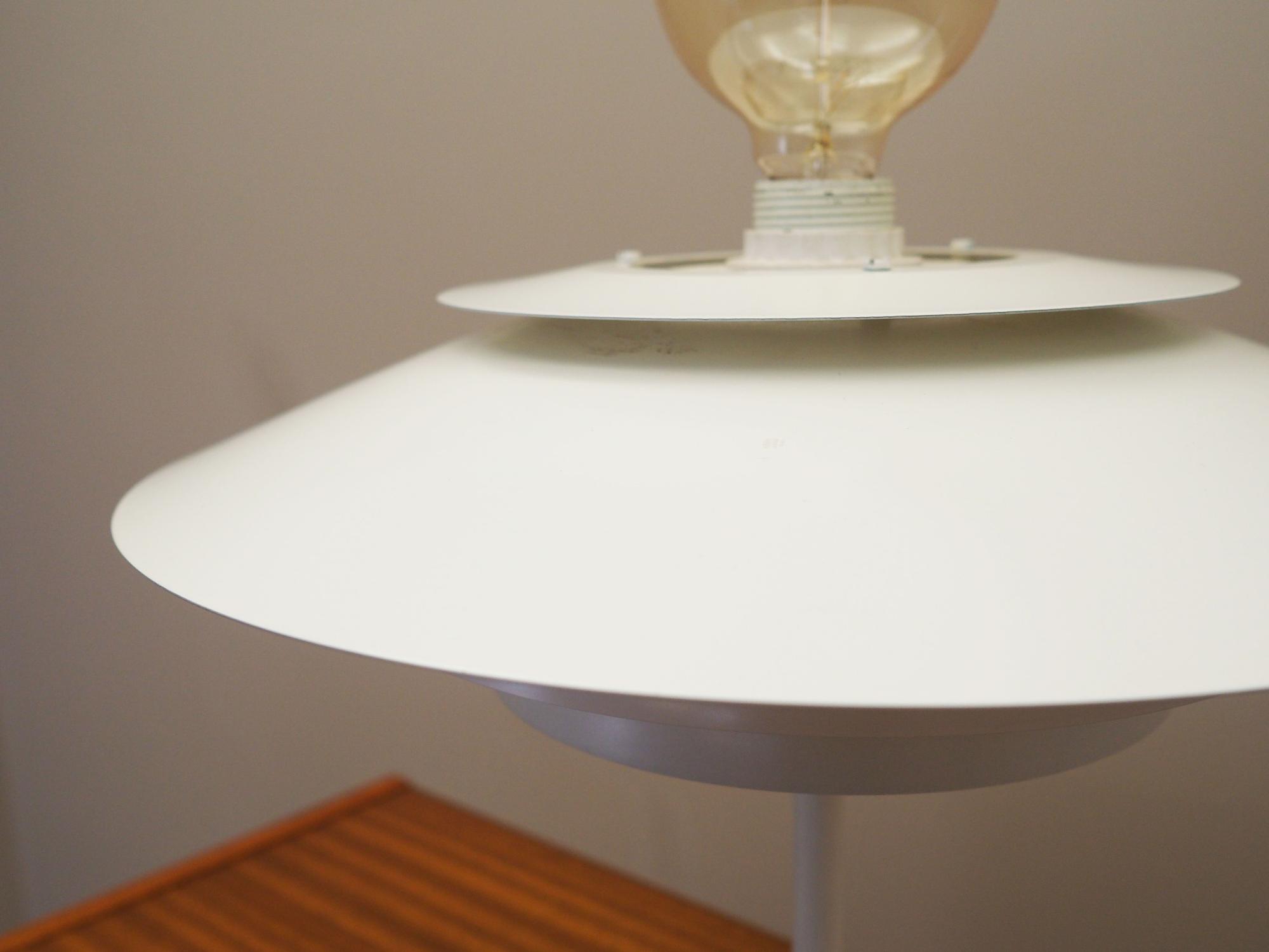 Table lamp metal white 1970s 7