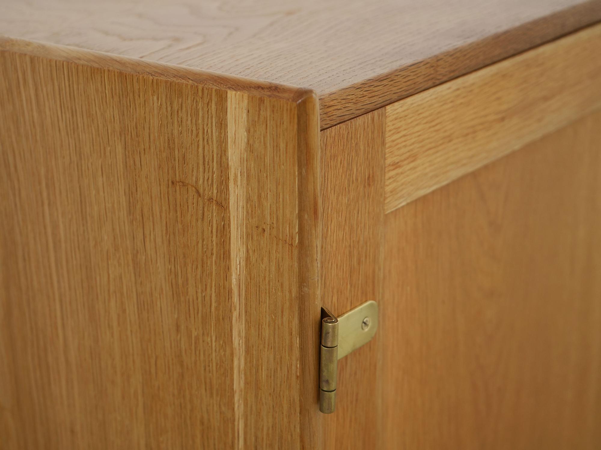 Cabinet ash wood 1970s 9