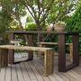 Outdoor-Tisch aus Vollholz 0