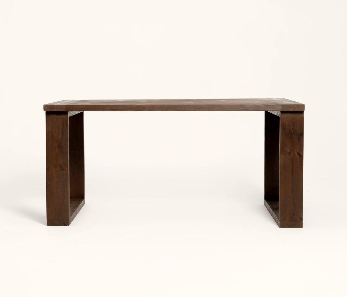 Outdoor-Tisch aus Vollholz 2