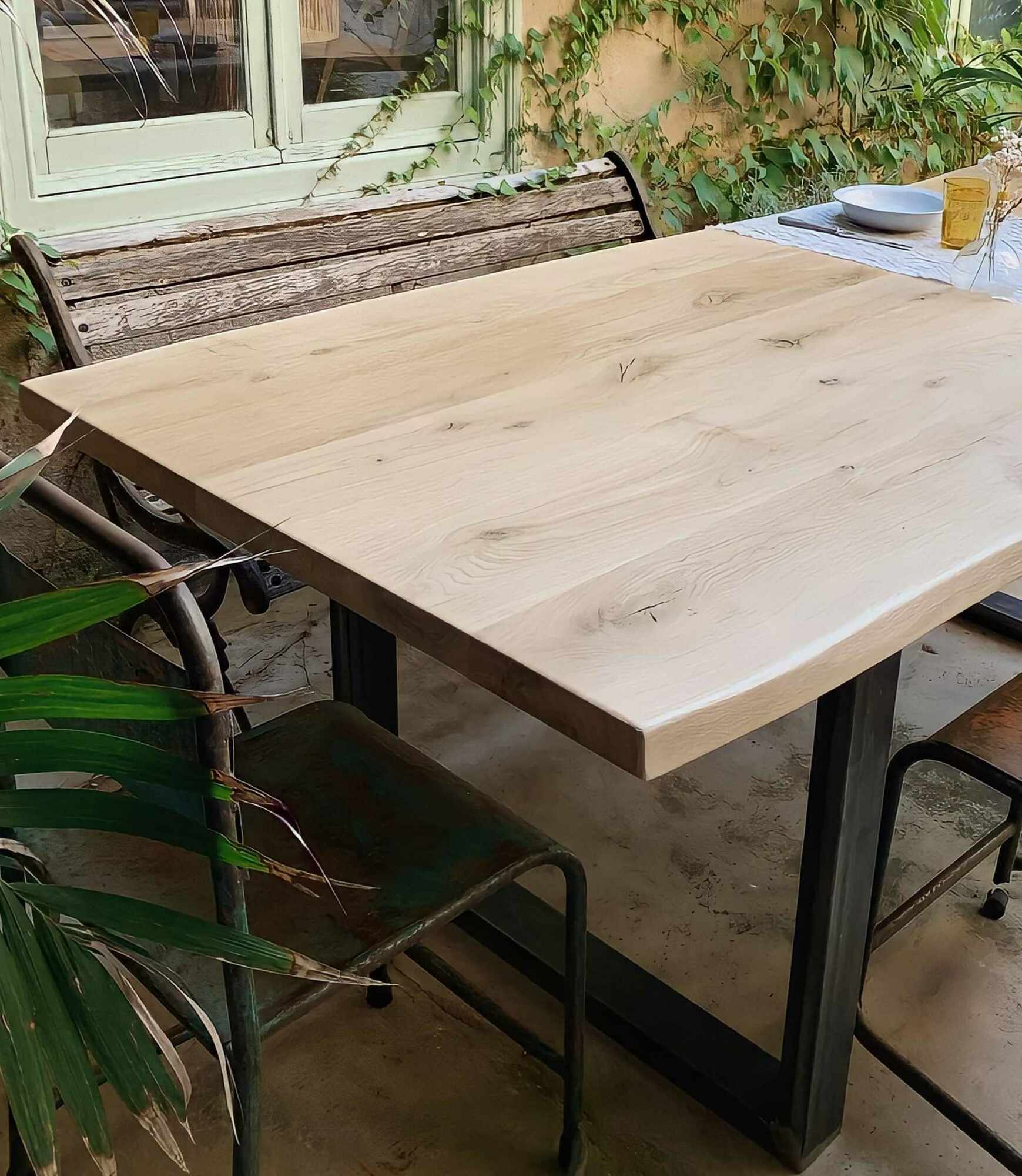 Robuster Eichenholztisch mit Metallgestell 180cm 5