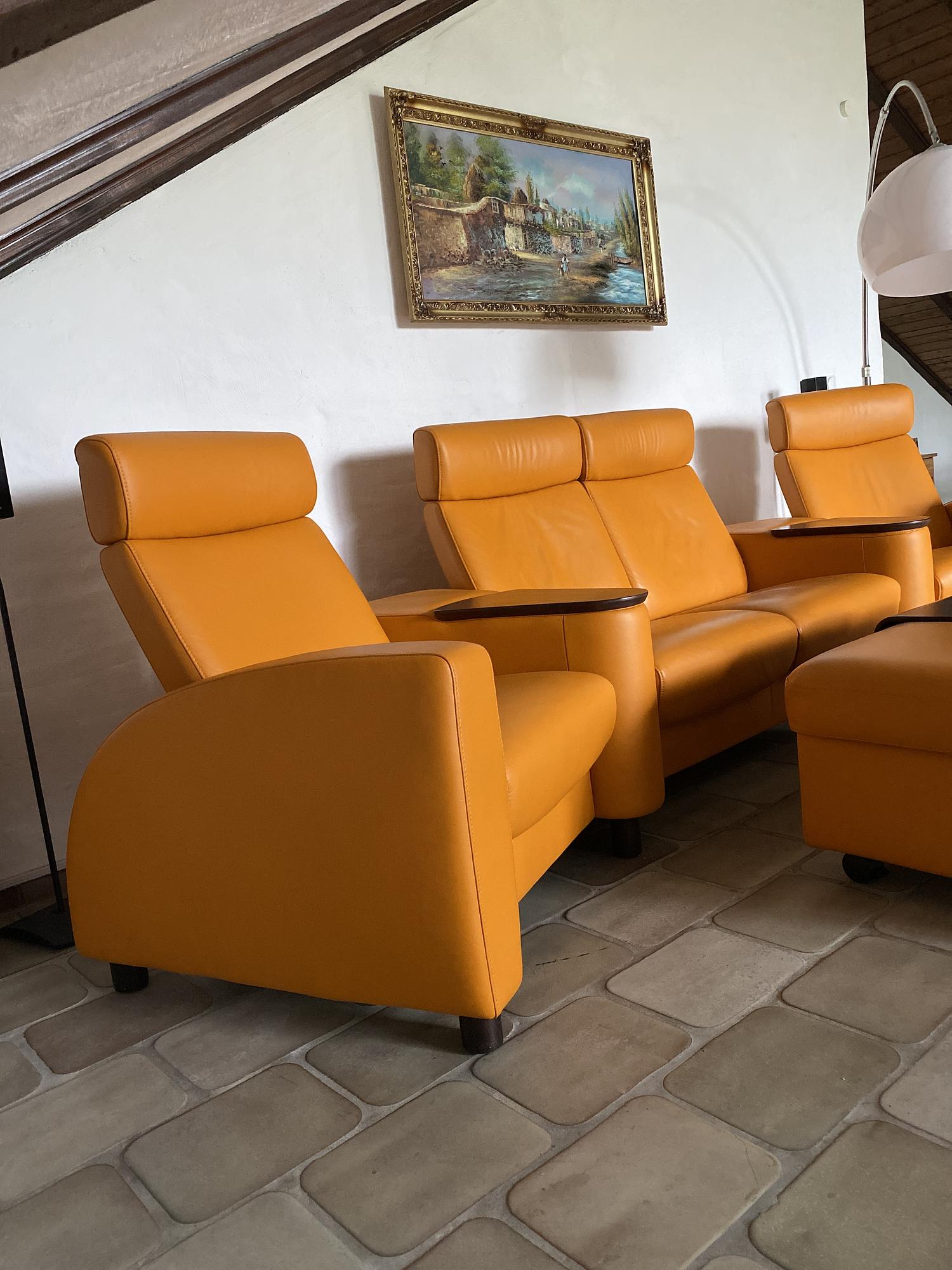 Arion 4-seater sofa with ottoman Leather 1