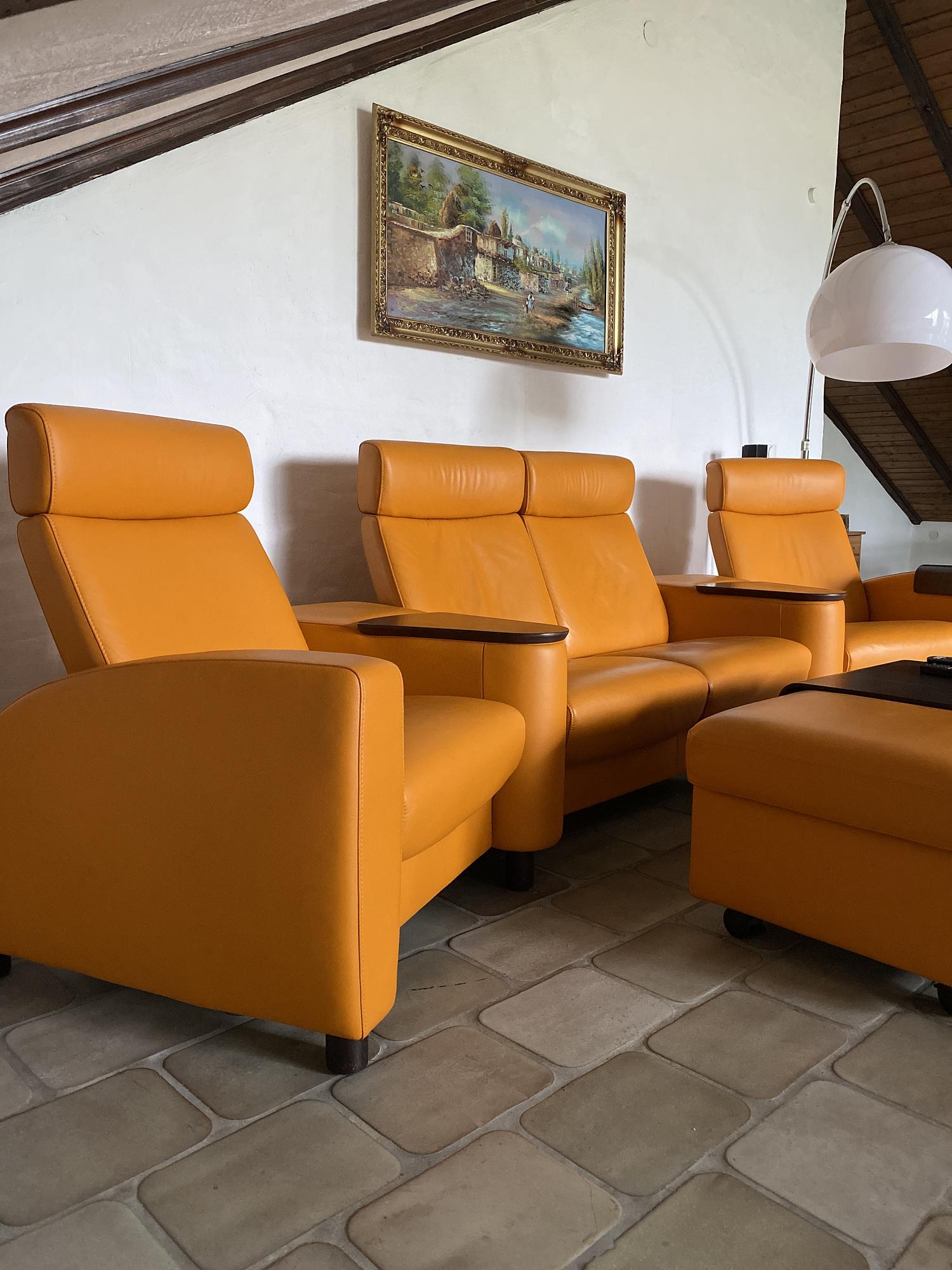 Arion 4-seater sofa with ottoman Leather 2