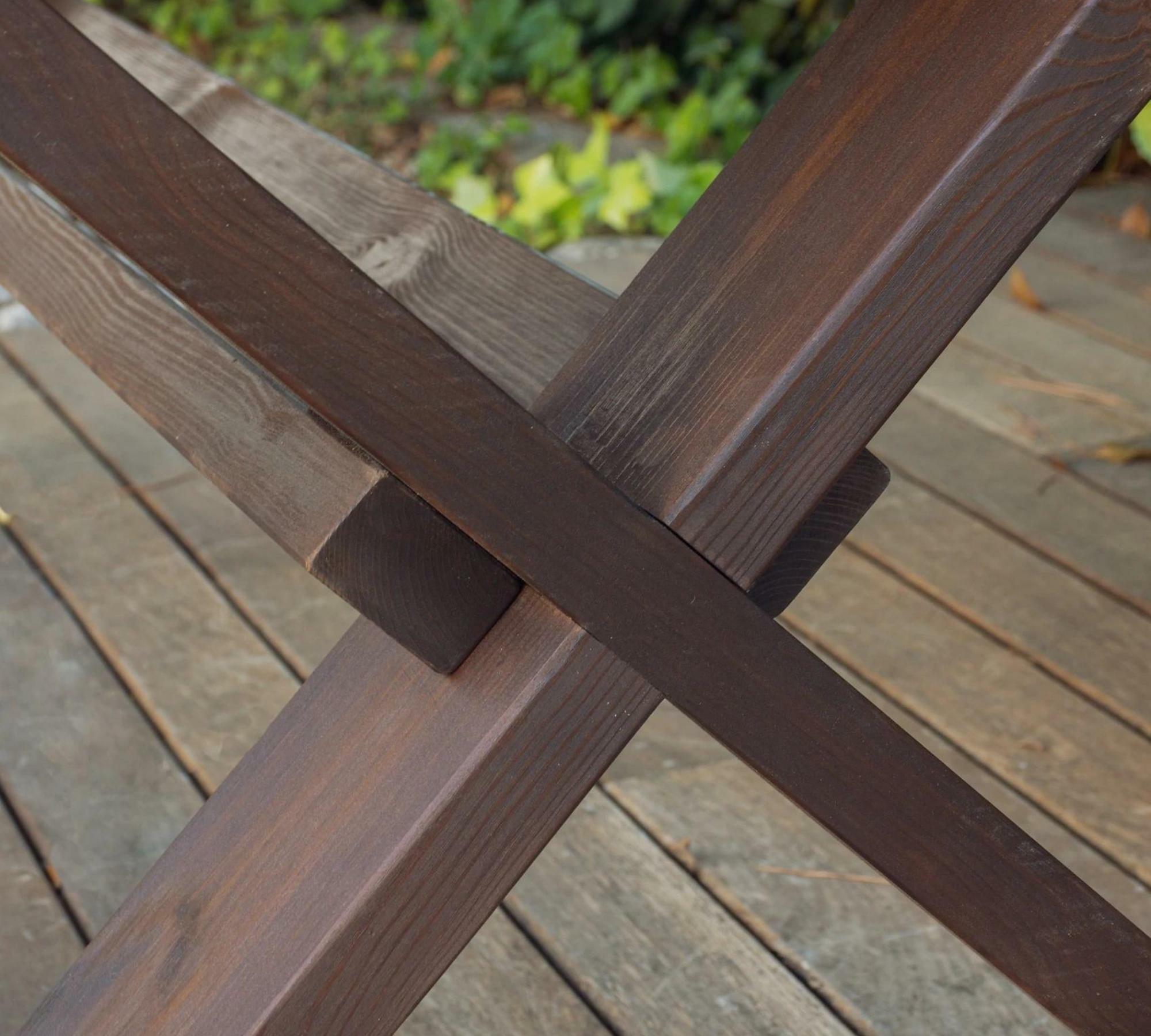 Gartentisch aus massivem Pinienholz   5